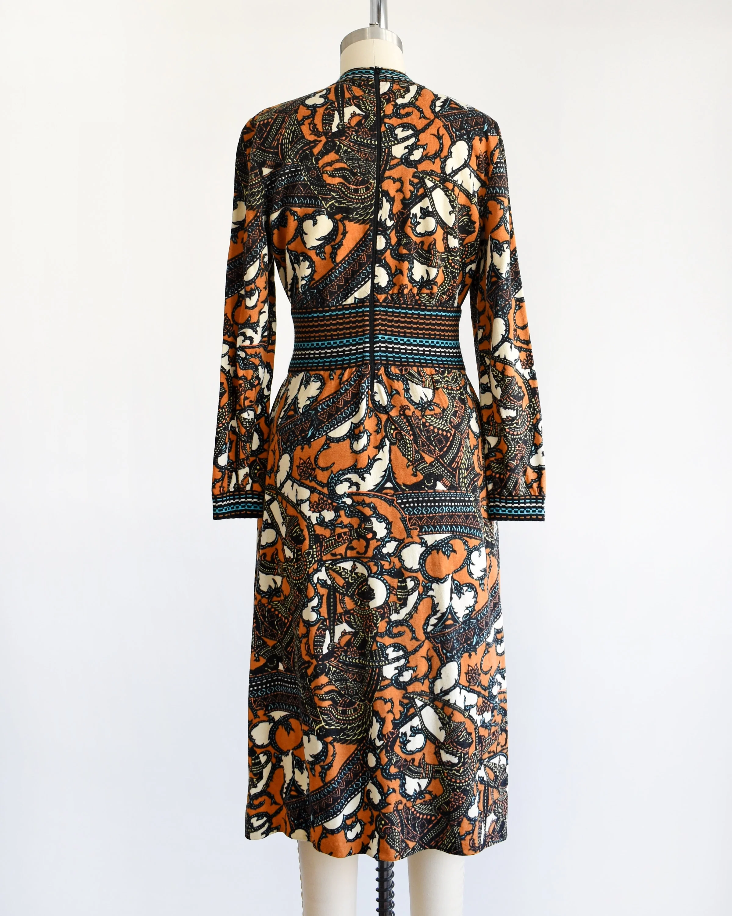 Vintage 60s Goldworm Dress 60s Merino Wool Dres, Southeast Asian Thailand Dancers 70s Dress, Small - Image 4
