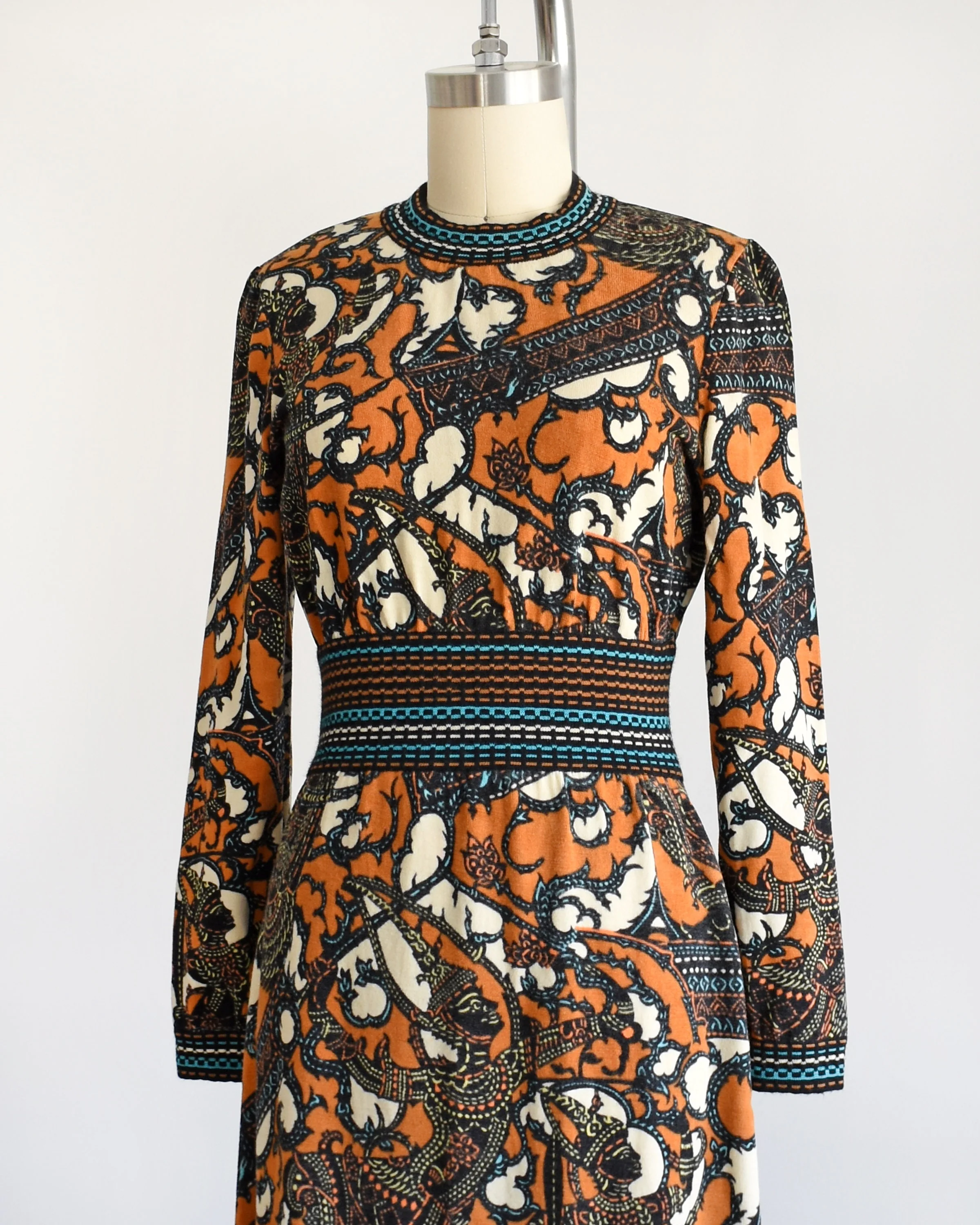 Vintage 60s Goldworm Dress 60s Merino Wool Dres, Southeast Asian Thailand Dancers 70s Dress, Small - Image 5