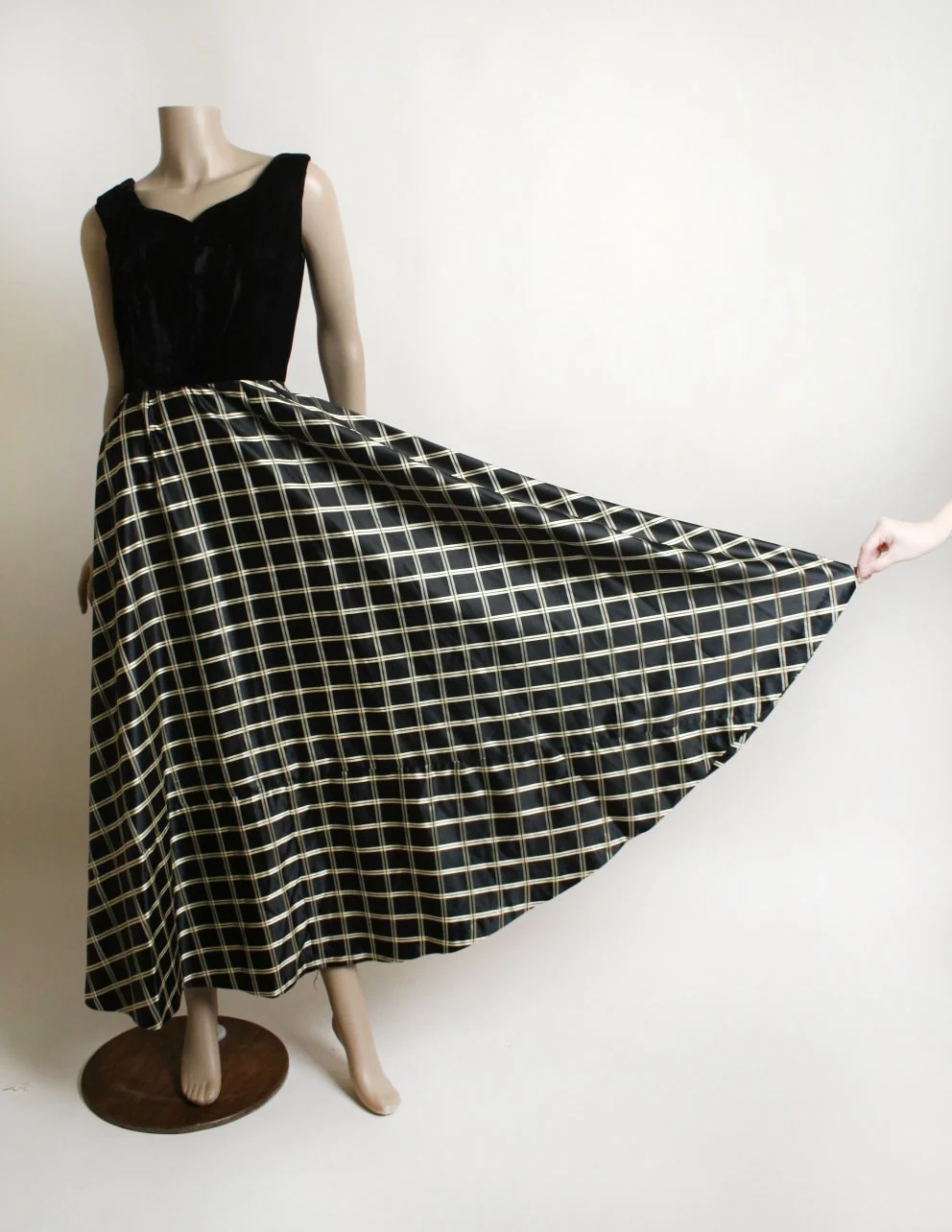 Vintage 60s Gown Black Velvet Bodice with Gold and Black Cross Checkered Striped Maxi Floor Length Skirt Noir Look Small - Image 7
