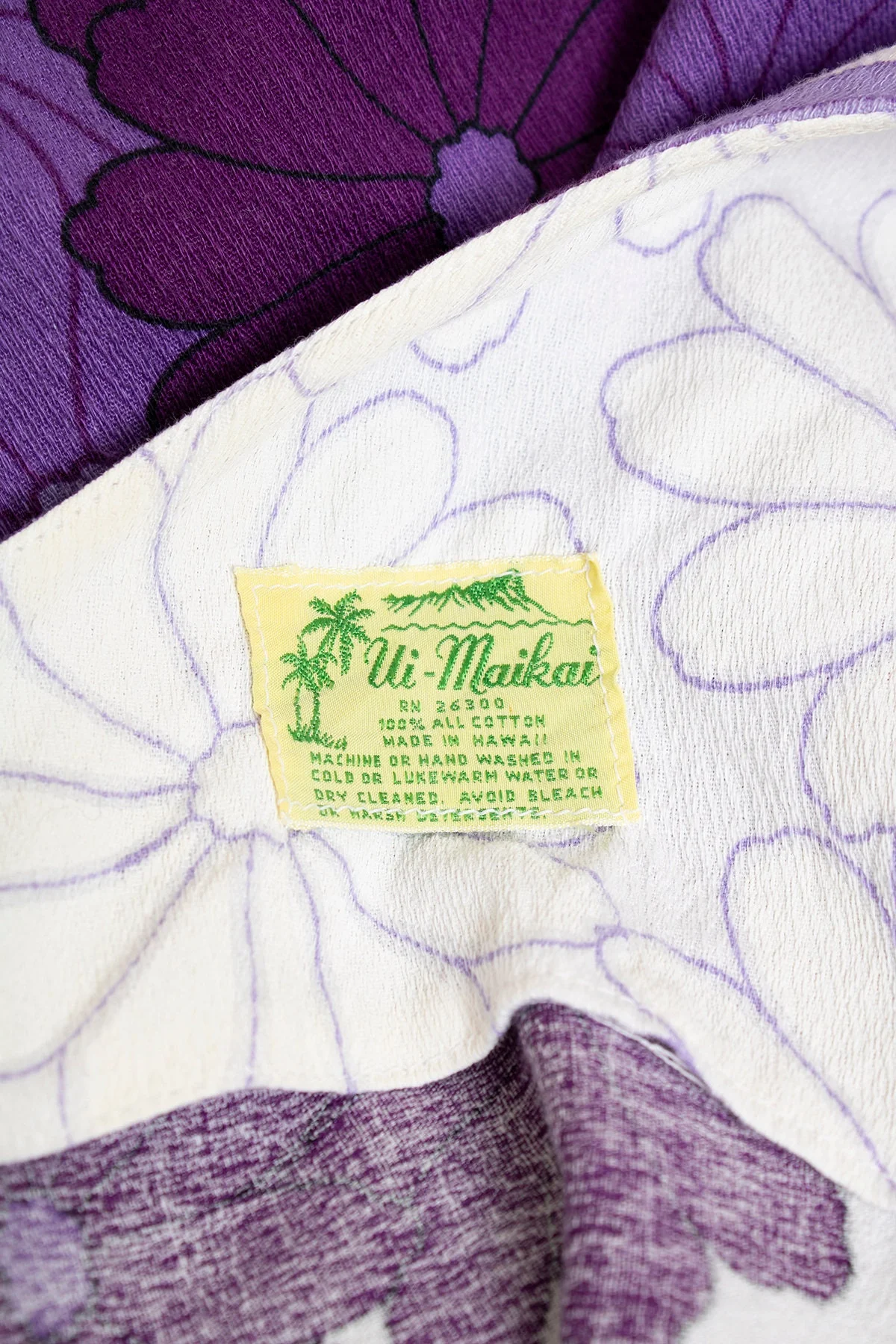 Vintage 60s Hawaiian Floral Maxi Dress Purple Lavender and White Tropical Flower Print Ombre Lounge Hostess Summer Gown Small by Uimaikai - Image 9