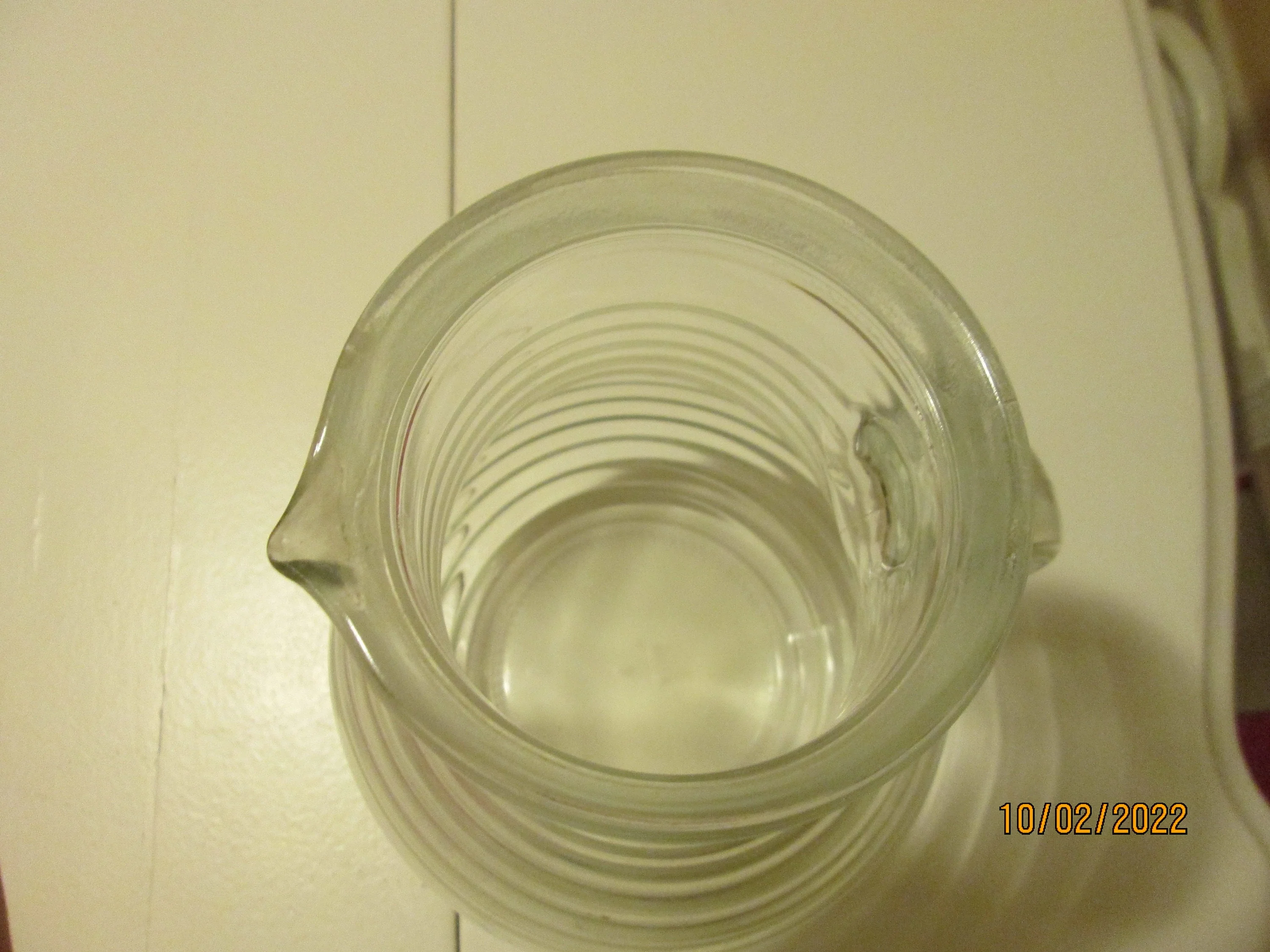 Vintage 60s Italy Ribbed Beehive Pitcher Pressed Glass - Image 4