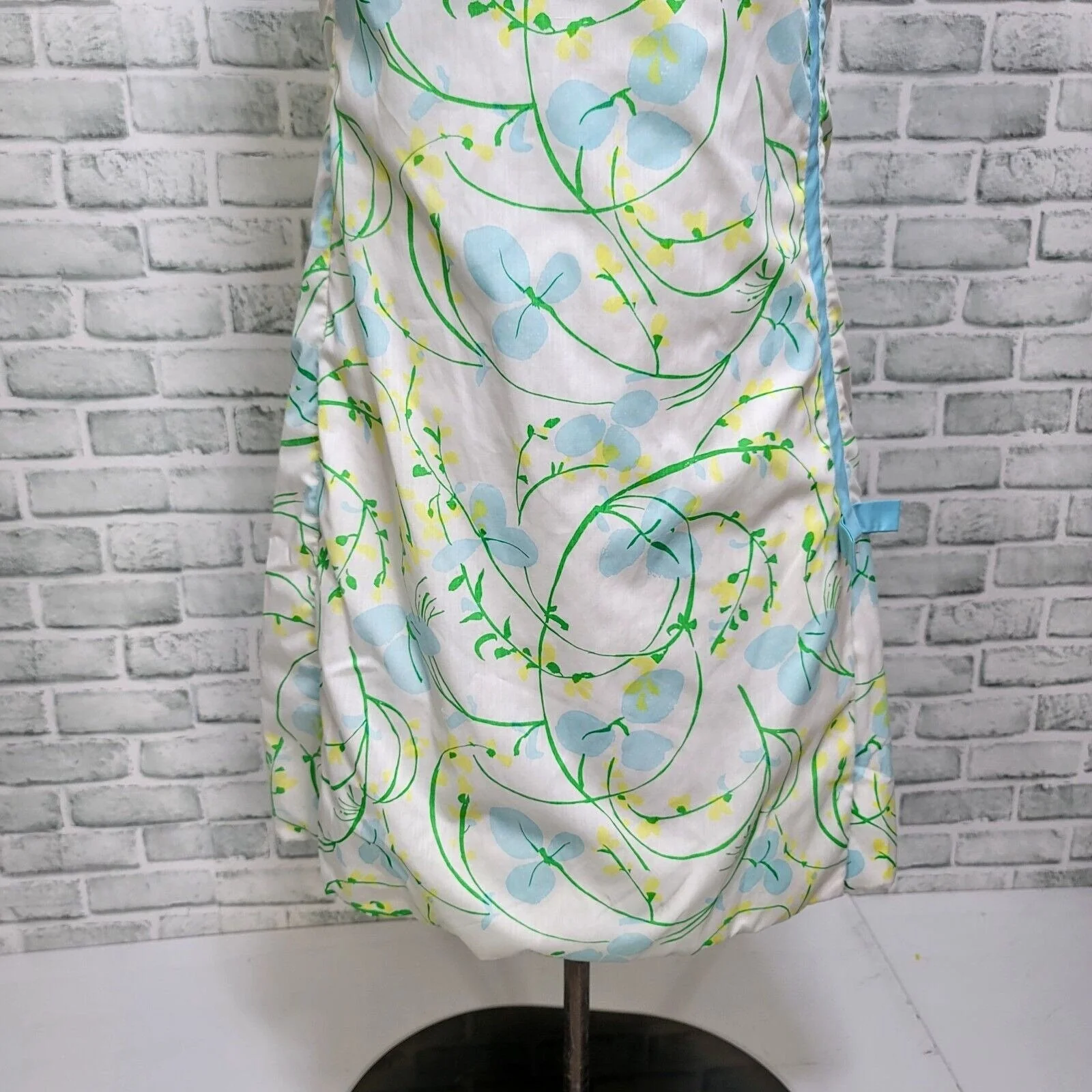 60s The Lilly Floral Shift Dress Side Slits Bow Mod By  Lilly Pulitzer - Image 4