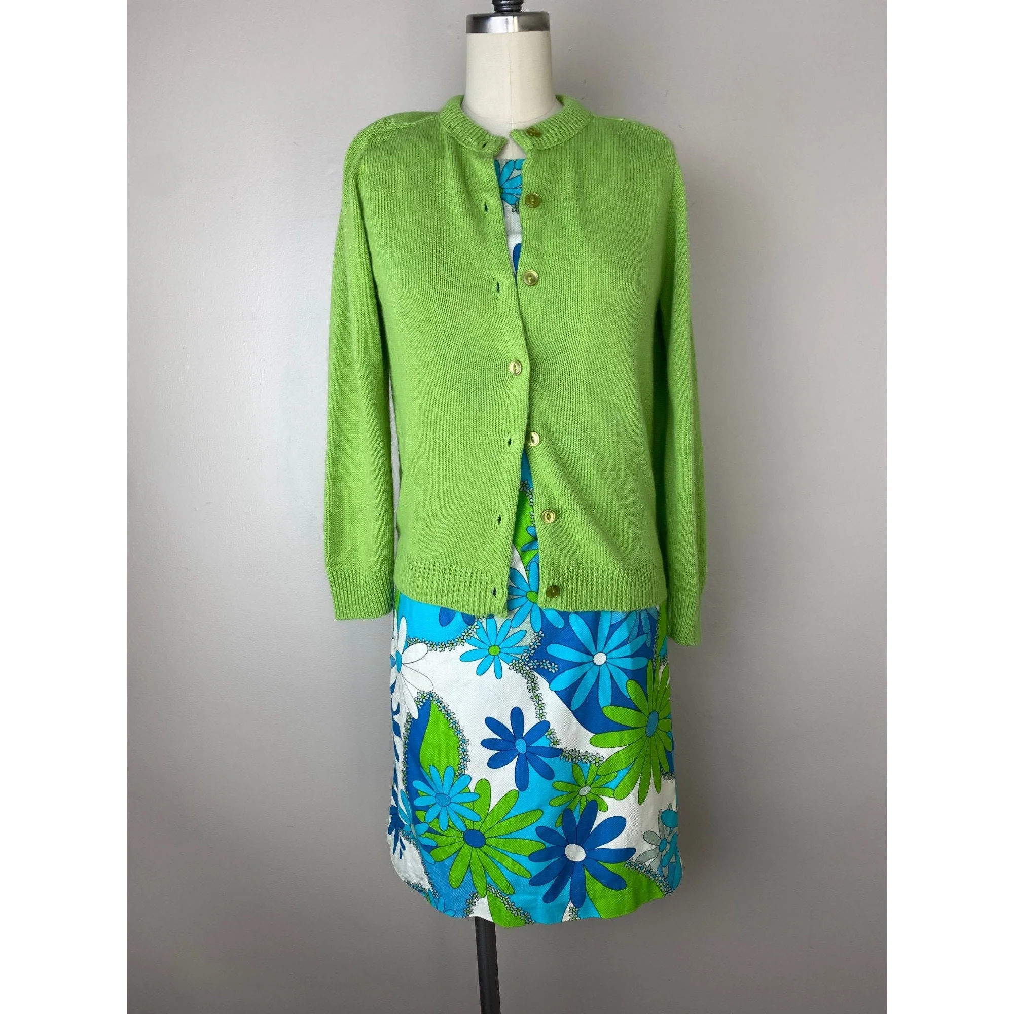 Vintage 60s Lime Green Cardigan Sweater Soft Acryli - Image 8