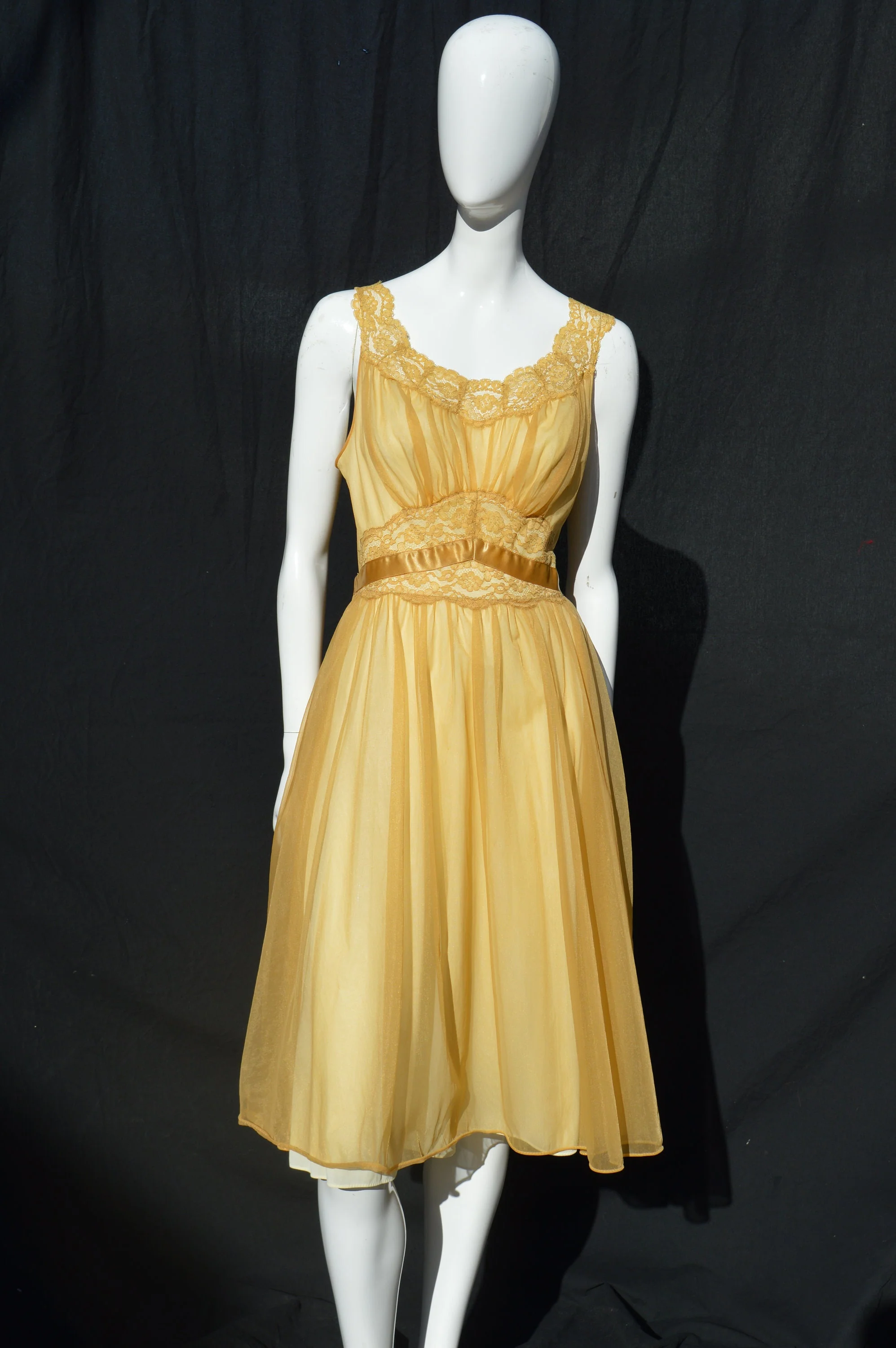 Vintage 60s Lingerie Slip Dress Undergarment Pin Up Size M Ecru Lace Trim Sexy Nylon Underdress Dress Flirty The - Image 2