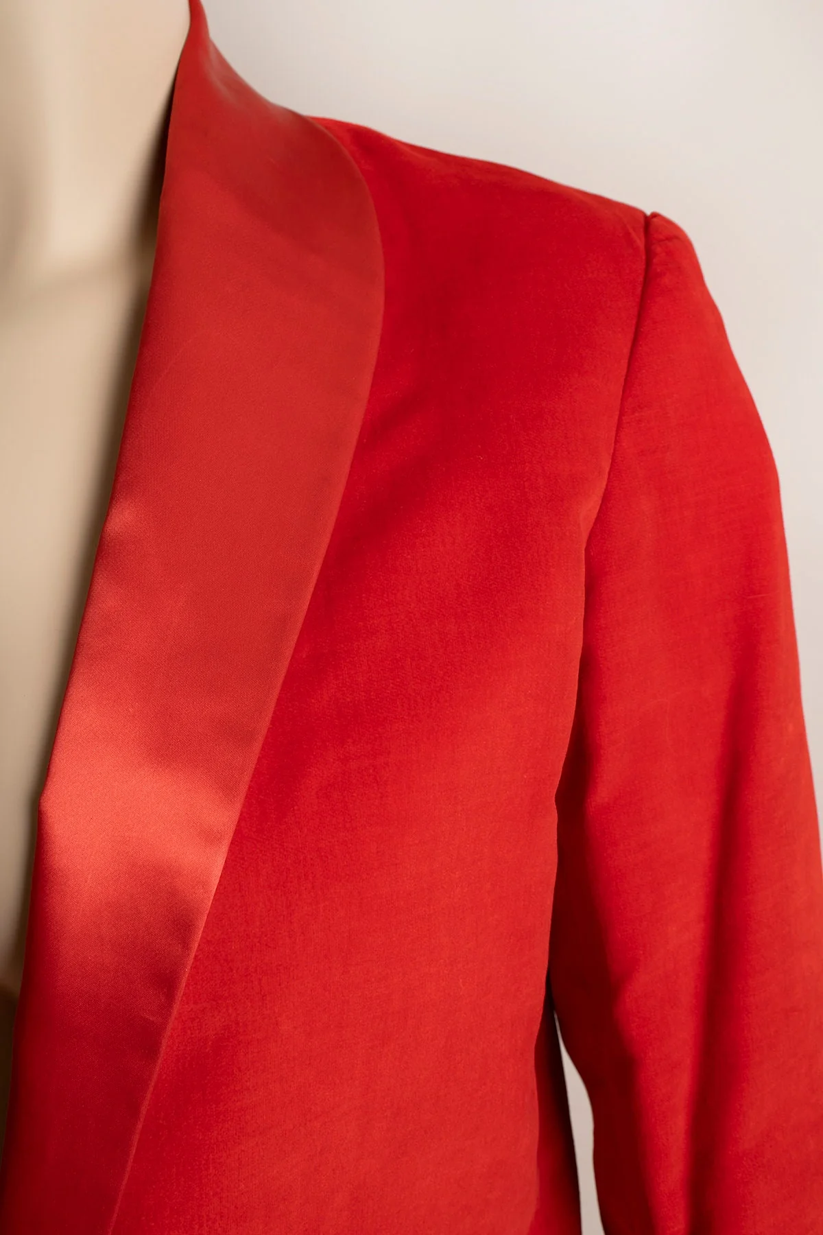 Vintage 60s Mens Red Velveteen Tuxedo Jacket Ballroom Dance Costume Swanky Lounge Medium Large - Image 9