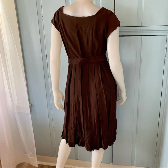 Vintage 60s Pleated Dress Square Neck Pleated Belted Brown - Image 2