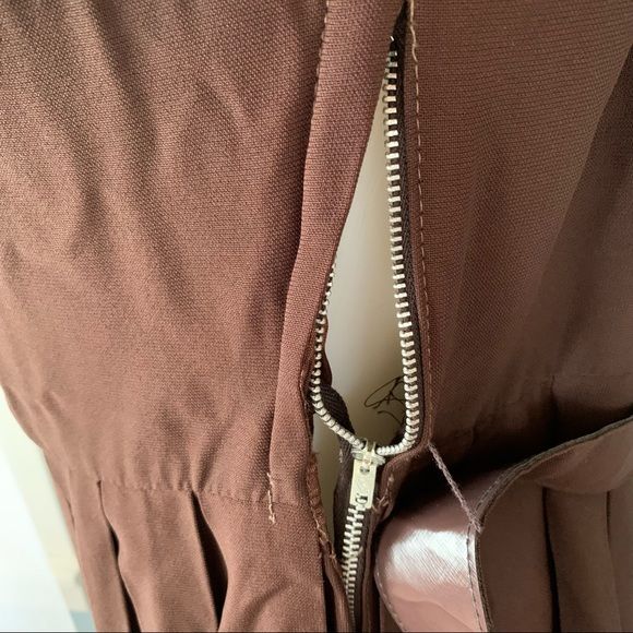 Vintage 60s Pleated Dress Square Neck Pleated Belted Brown - Image 6