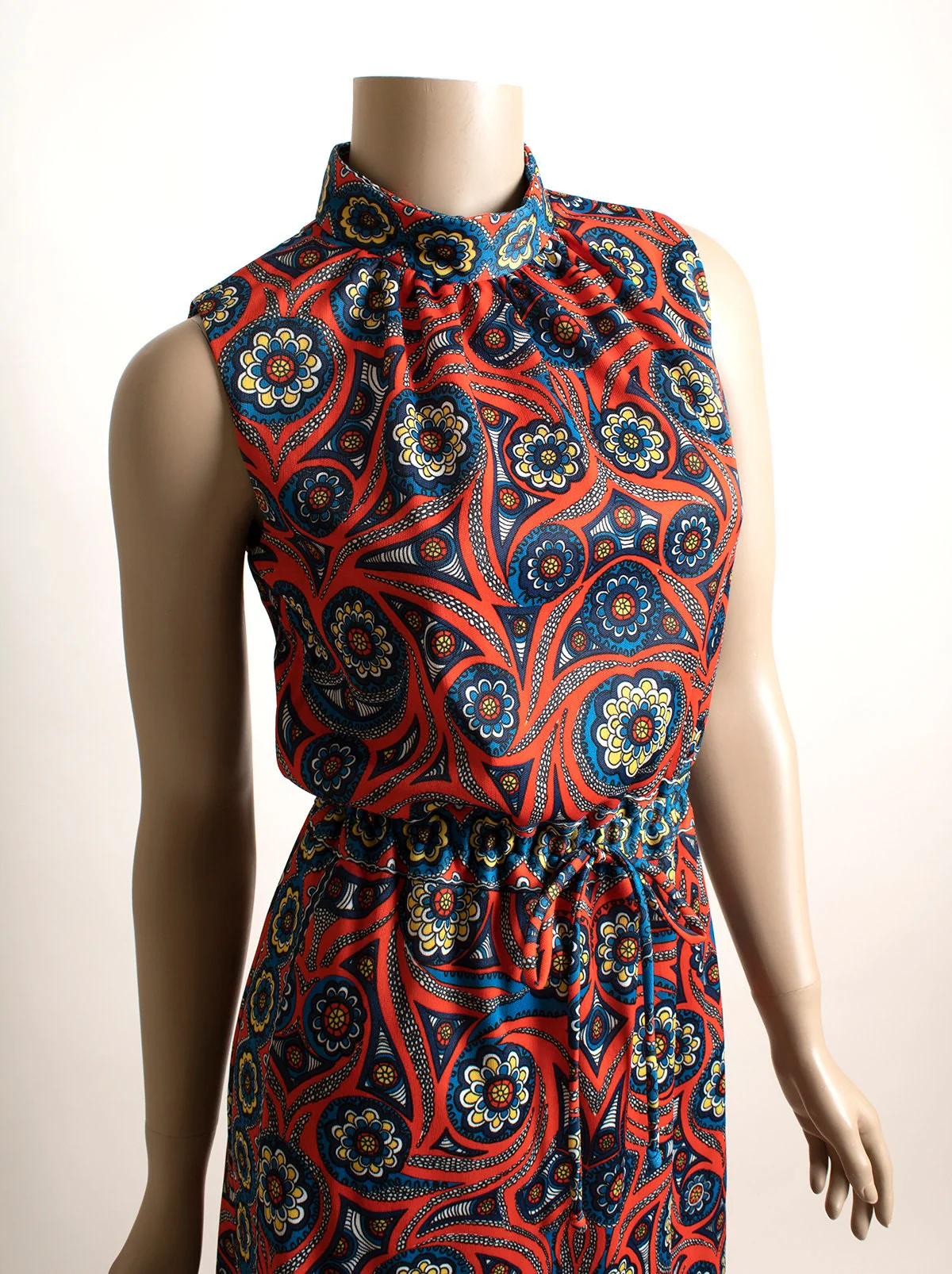 Vintage 60s Psychedelic Mini Dress Sleeveless Abstract Paisley Red and Blue Mod Mini with Drawstring Waist Pacemaker 60s Small - Image 5