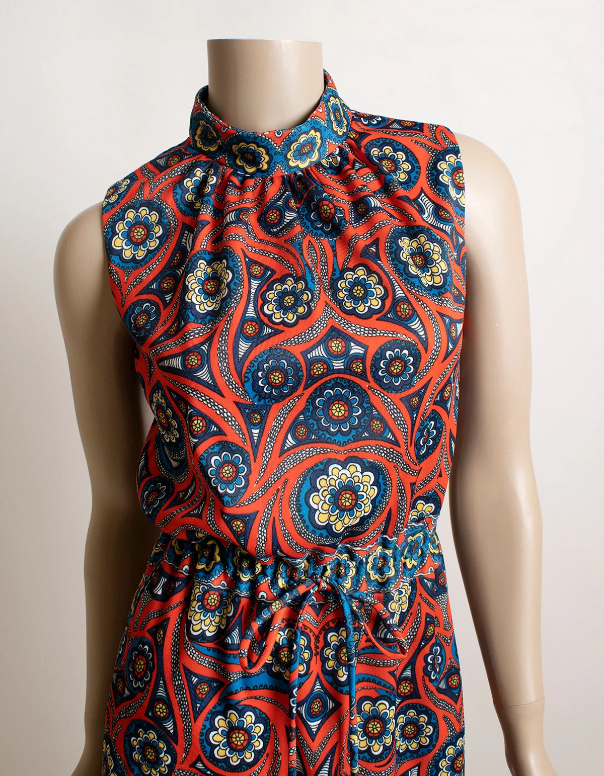 Vintage 60s Psychedelic Mini Dress Sleeveless Abstract Paisley Red and Blue Mod Mini with Drawstring Waist Pacemaker 60s Small - Image 8