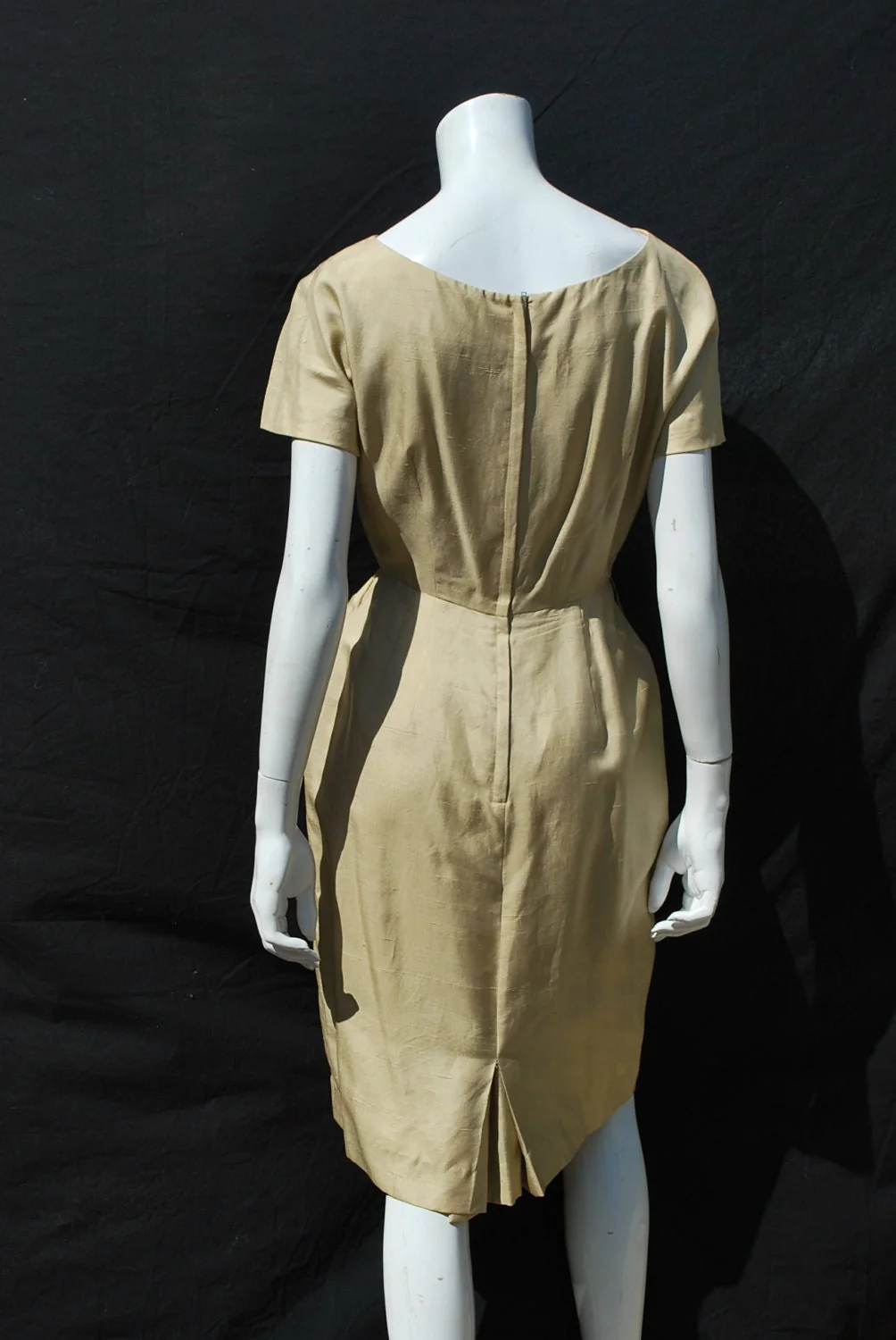 Vintage 60s Silk Va Va Voom Dress Sz 6 Mad Men Marilyn Mid Century Cocktail Party Dress The by Va Va Voom - Image 4