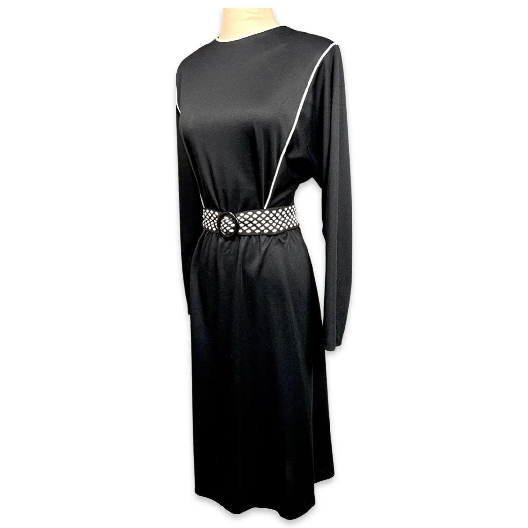 Vintage 60s Size 16 A-Line Mod Sheath Dress 60s Plus Size Graphic Lines Sheath Dress Vintage Mod Plus Size Dress by Jerrie Lurie - Image 9