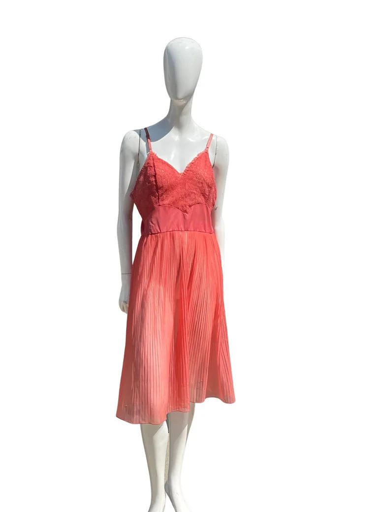 Vintage 60s Slip Dress Seamprufe Nylon Size Average 38 Lace Top Pleated Skirt Vintage Lingerie - Image 3