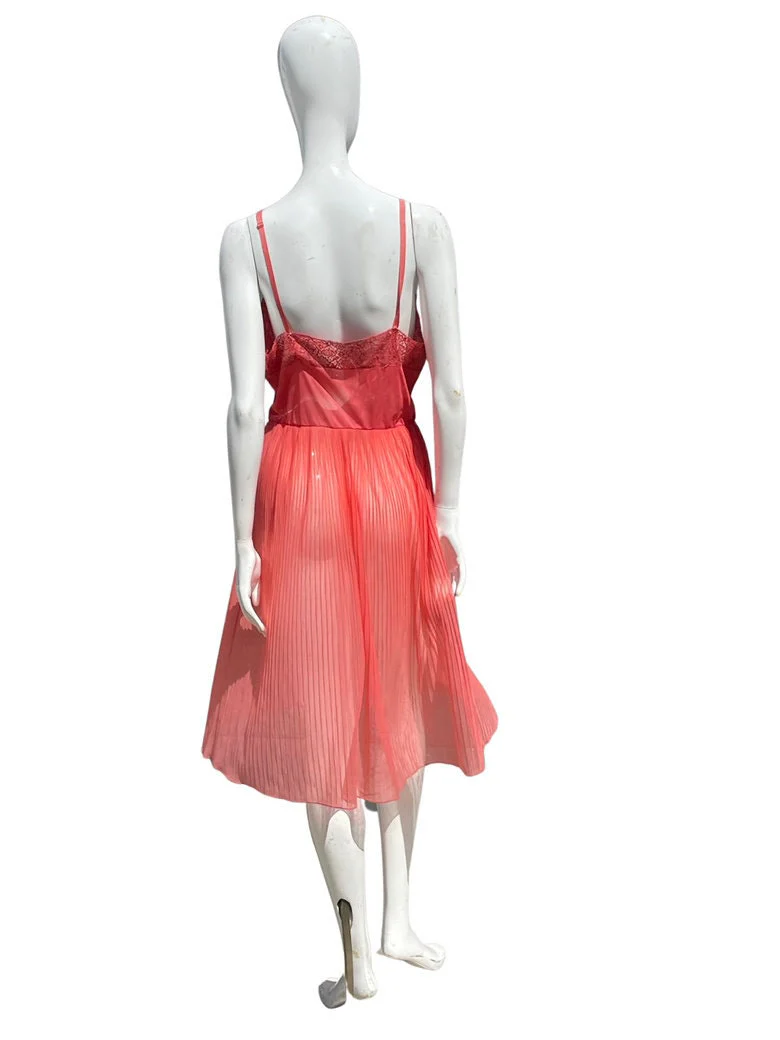 Vintage 60s Slip Dress Seamprufe Nylon Size Average 38 Lace Top Pleated Skirt Vintage Lingerie - Image 4