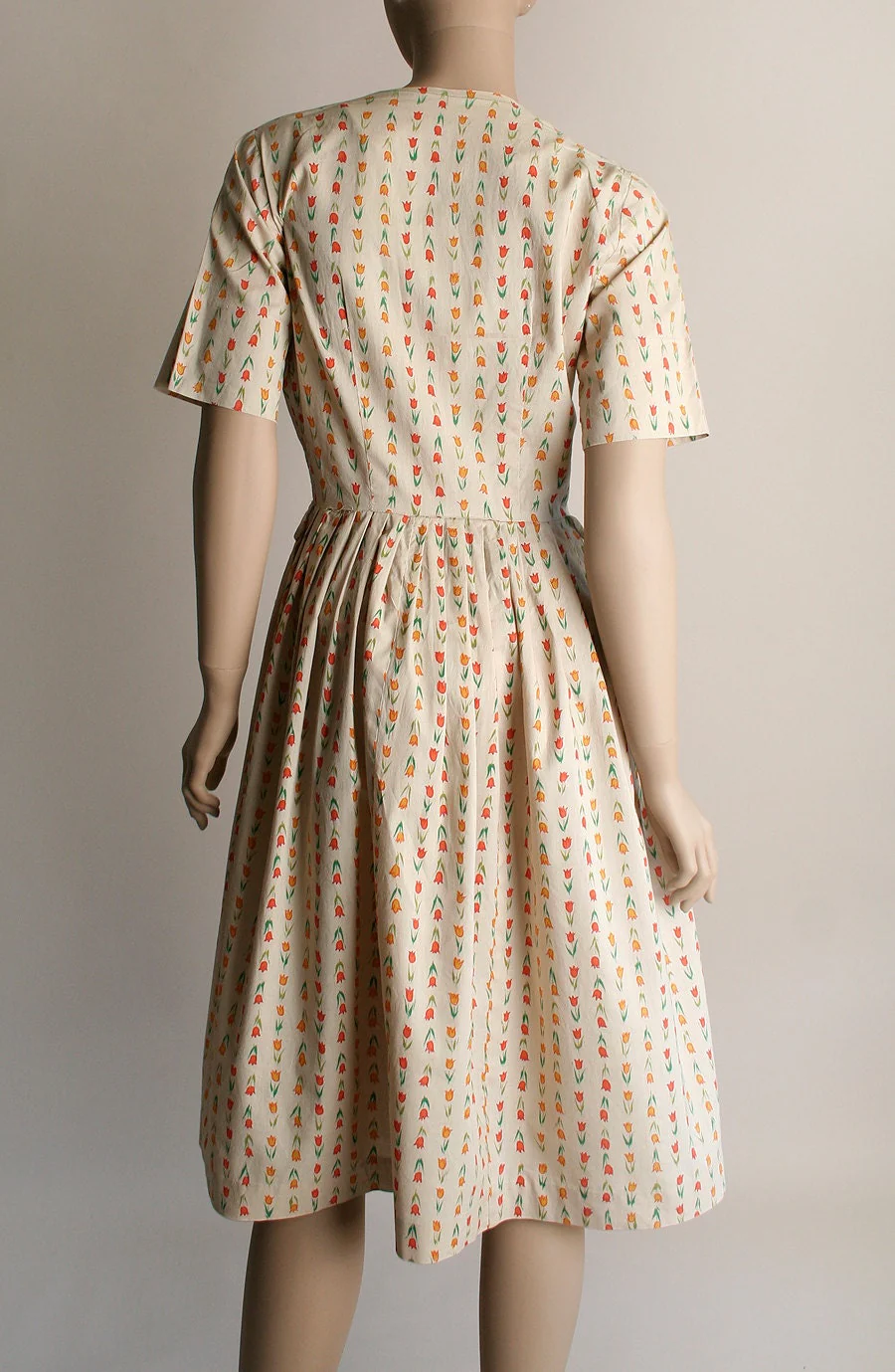 Vintage 60s Tulip Print Dress Cotton Oatmeal Floral Striped Print Day Dress Small To Medium - Image 2