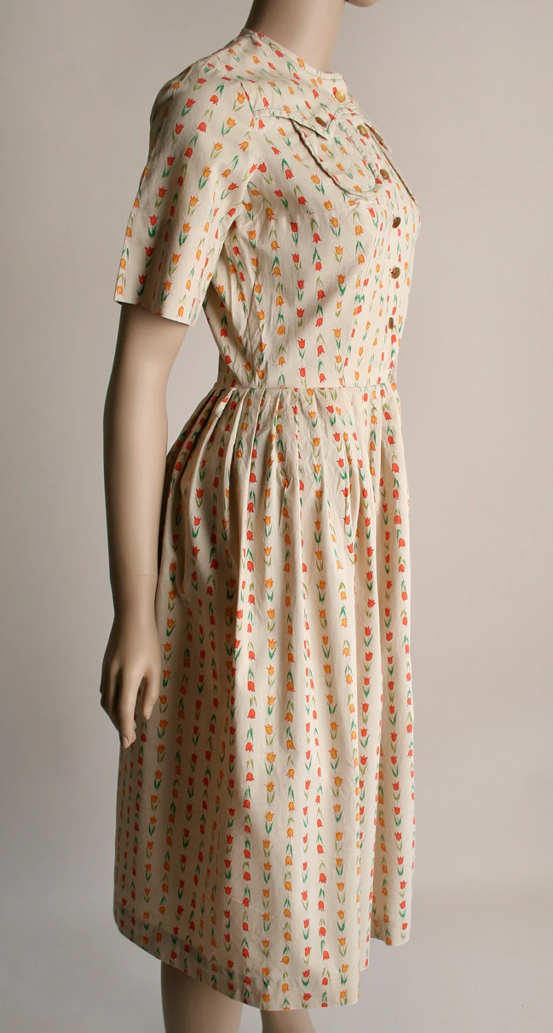 Vintage 60s Tulip Print Dress Cotton Oatmeal Floral Striped Print Day Dress Small To Medium - Image 5