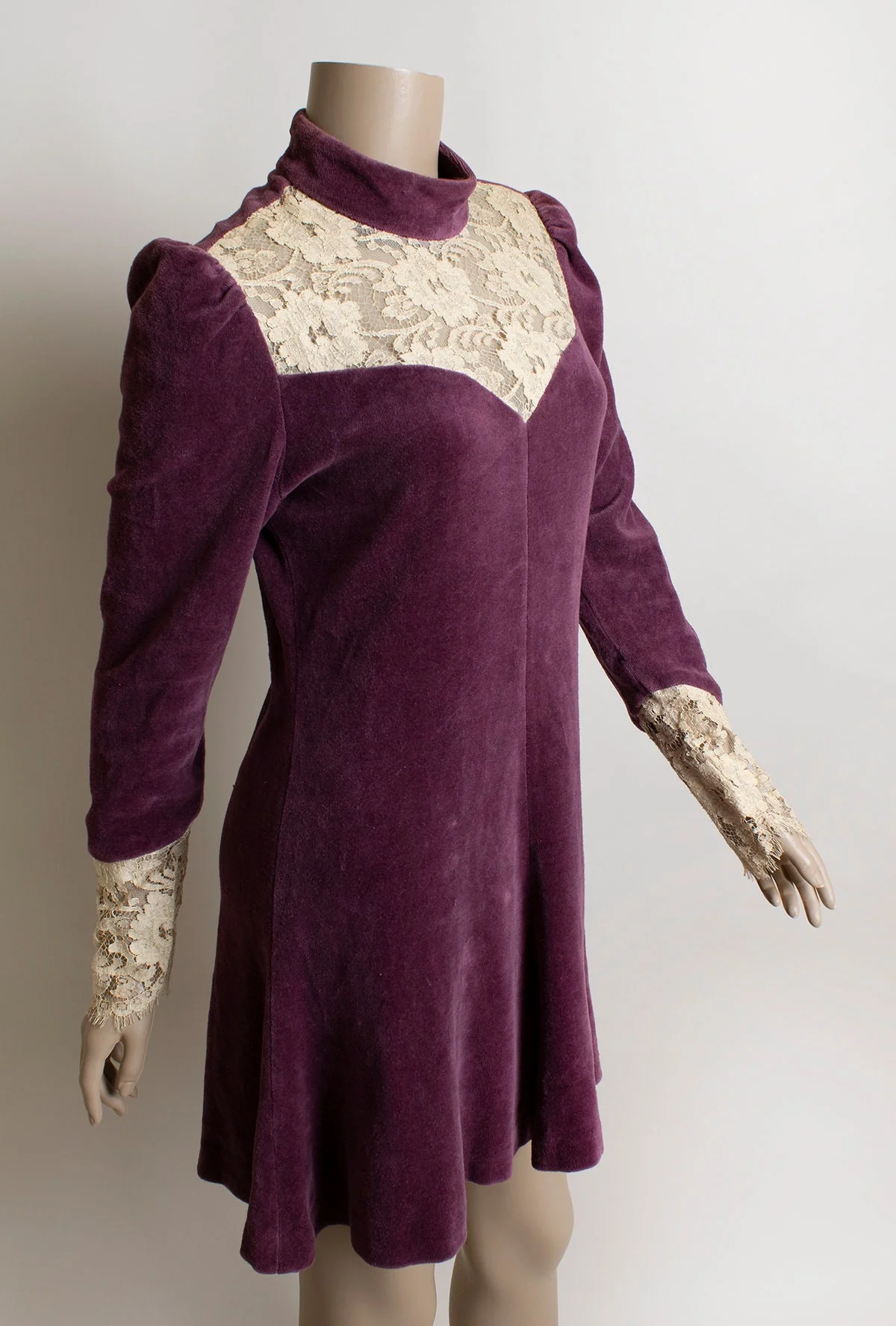 Vintage 60s Velvet Dress Cream Lace Yoke and Cuffs Puff Shoulders Arpeja Mini Small by Young Innocent - Image 3