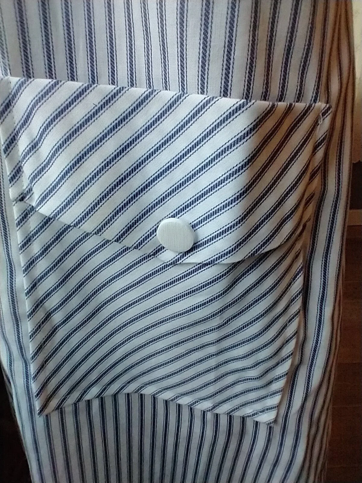 Vintage 60s Women's Shift Blue and White Stripe Cotton/rayon House Dress Zipper Pull Women's Medium To Large Union Label by Sears - Image 5