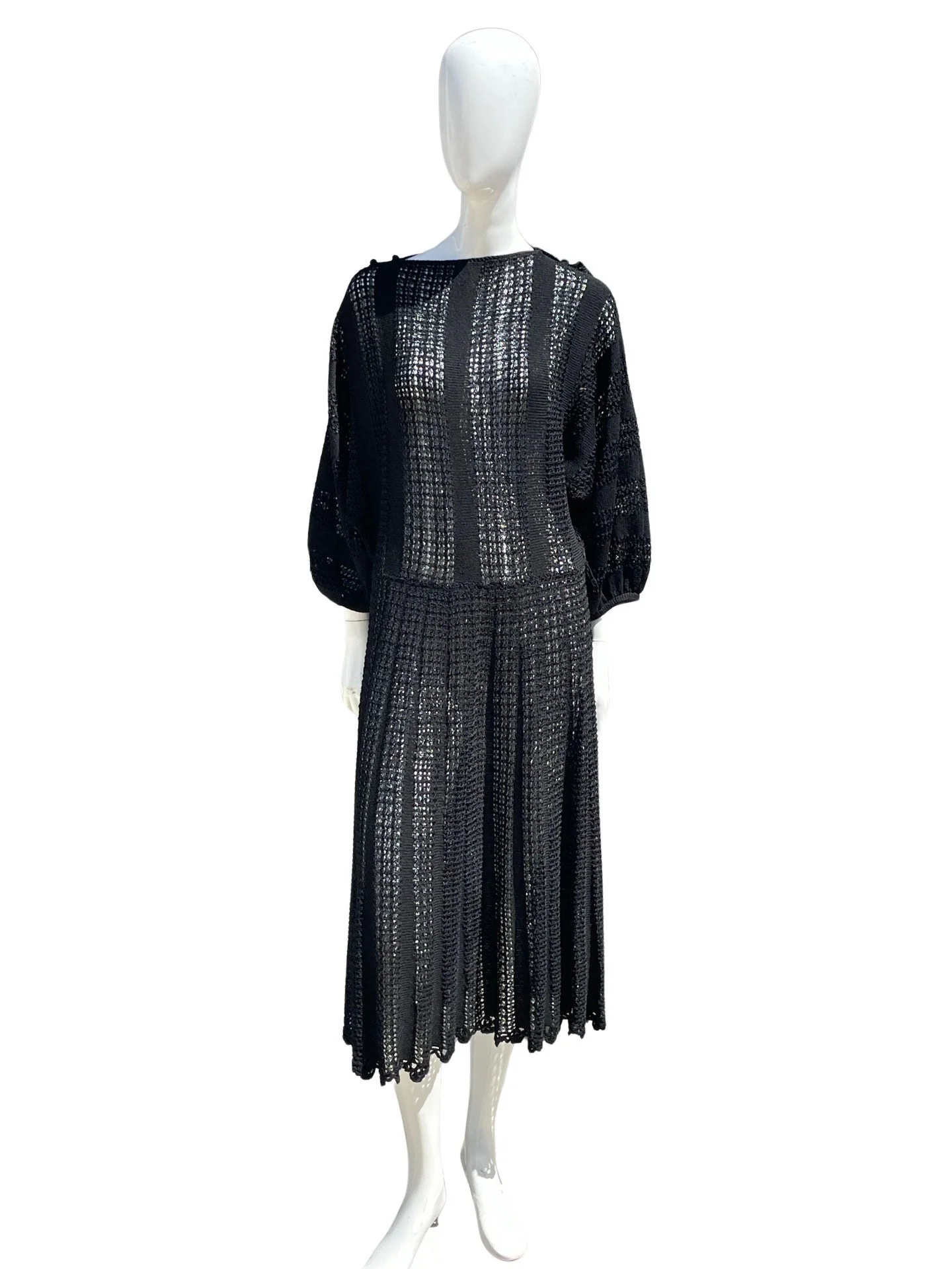 Vintage 70-80s Hand Crocheted Black Dress Cocktail Sheer Party Large Size Sexy Flirty Dancers Skirt Bubble Quarter Length Sleeves - Image 2