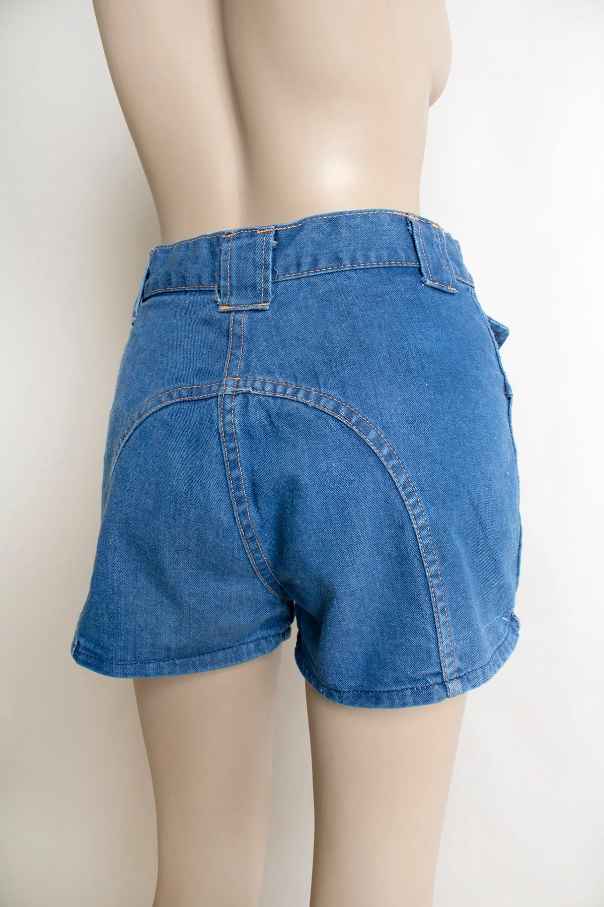 Vintage 70s 80s Denim Jean Shorts - Front Flap Pockets - Back Rainbow Arch Stitch - 70s Style - Eleda Small Medium 28" Waist by Eleda - Image 7