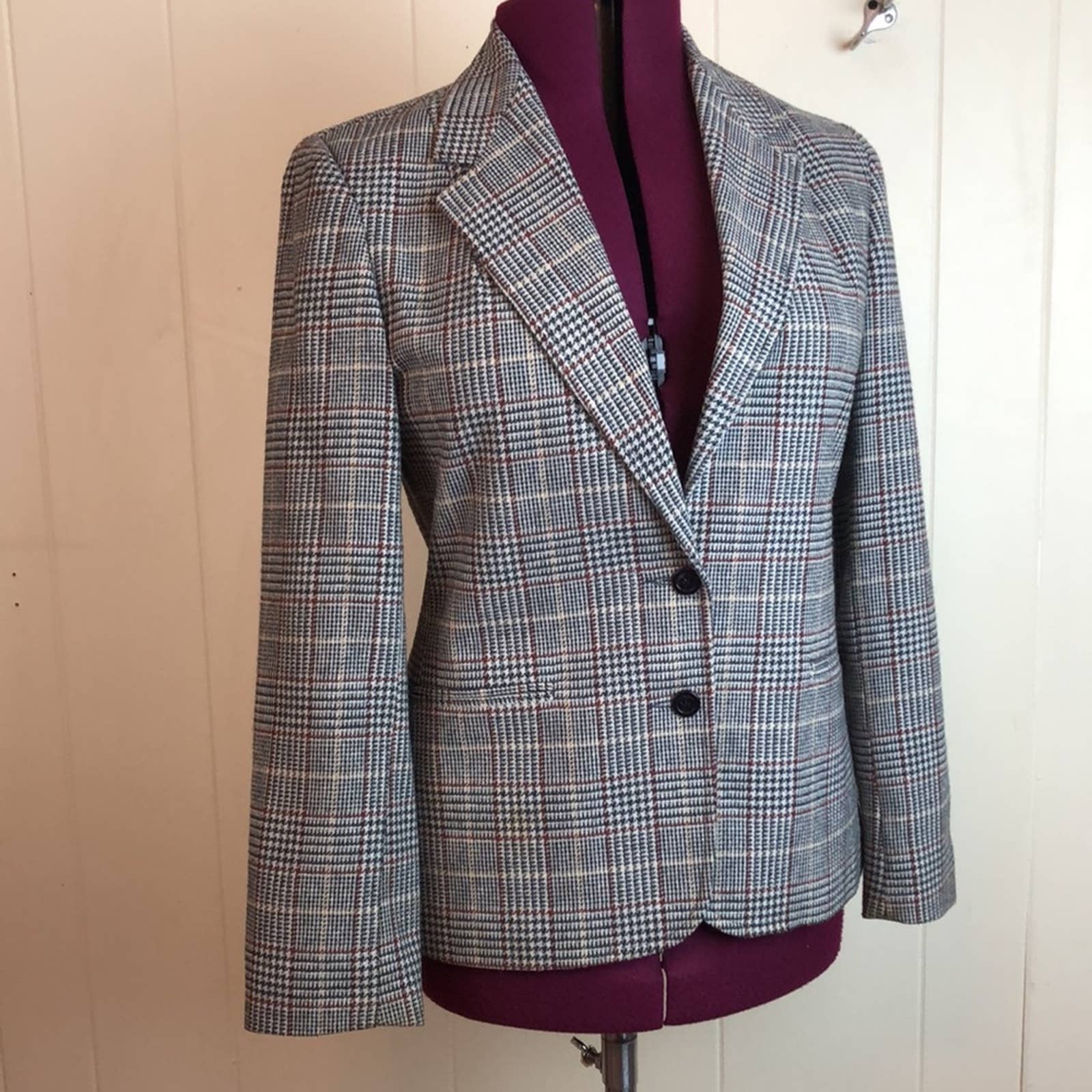 Vintage 70s 80s Plaid Wool Structured Blazer Medium Tailored Career Suit Jacket by Kay Warner - Image 2