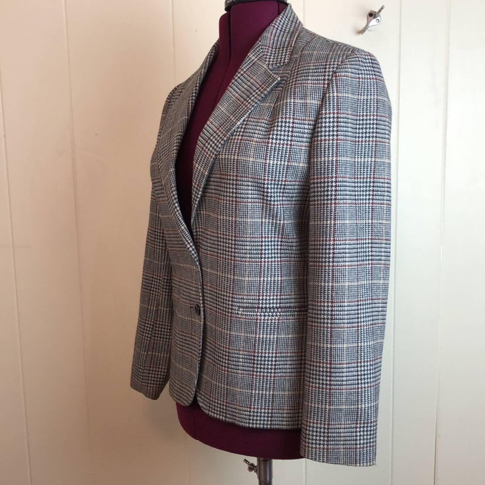 Vintage 70s 80s Plaid Wool Structured Blazer Medium Tailored Career Suit Jacket by Kay Warner - Image 3
