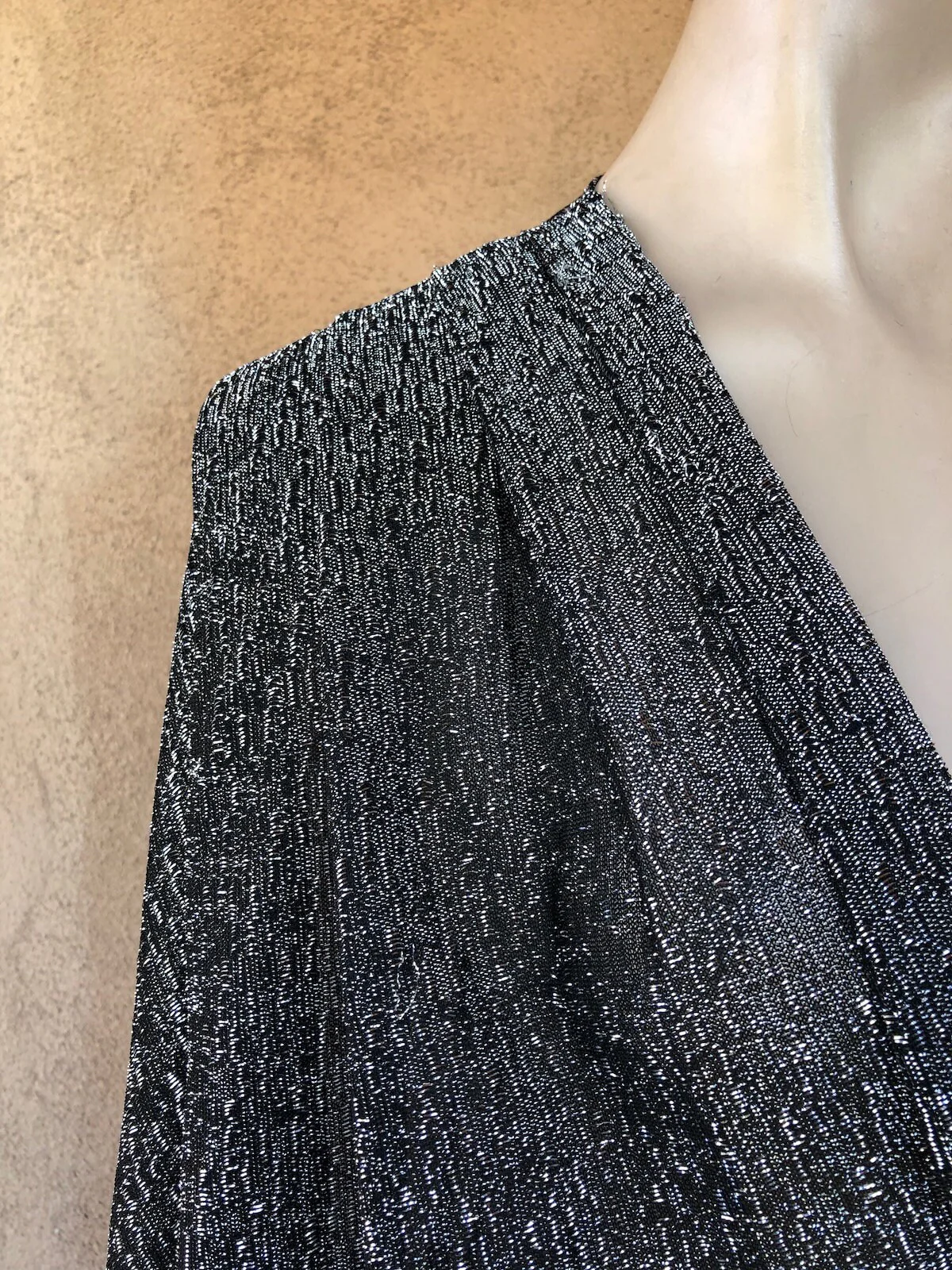 Vintage 70s 80s Silver Metallic Cocoon Jacket Bat Wing Loose Fitting Os by Roe Frocks New York - Image 6