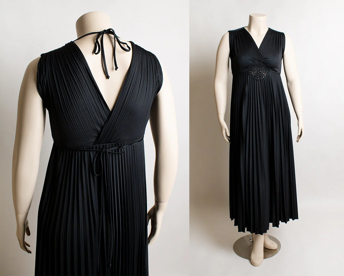 Vintage 70s Black Maxi Dress Goddess Pleated Floor Length Skirt Gothic Peek a Boo Waist Large by Jody of California - Image 4