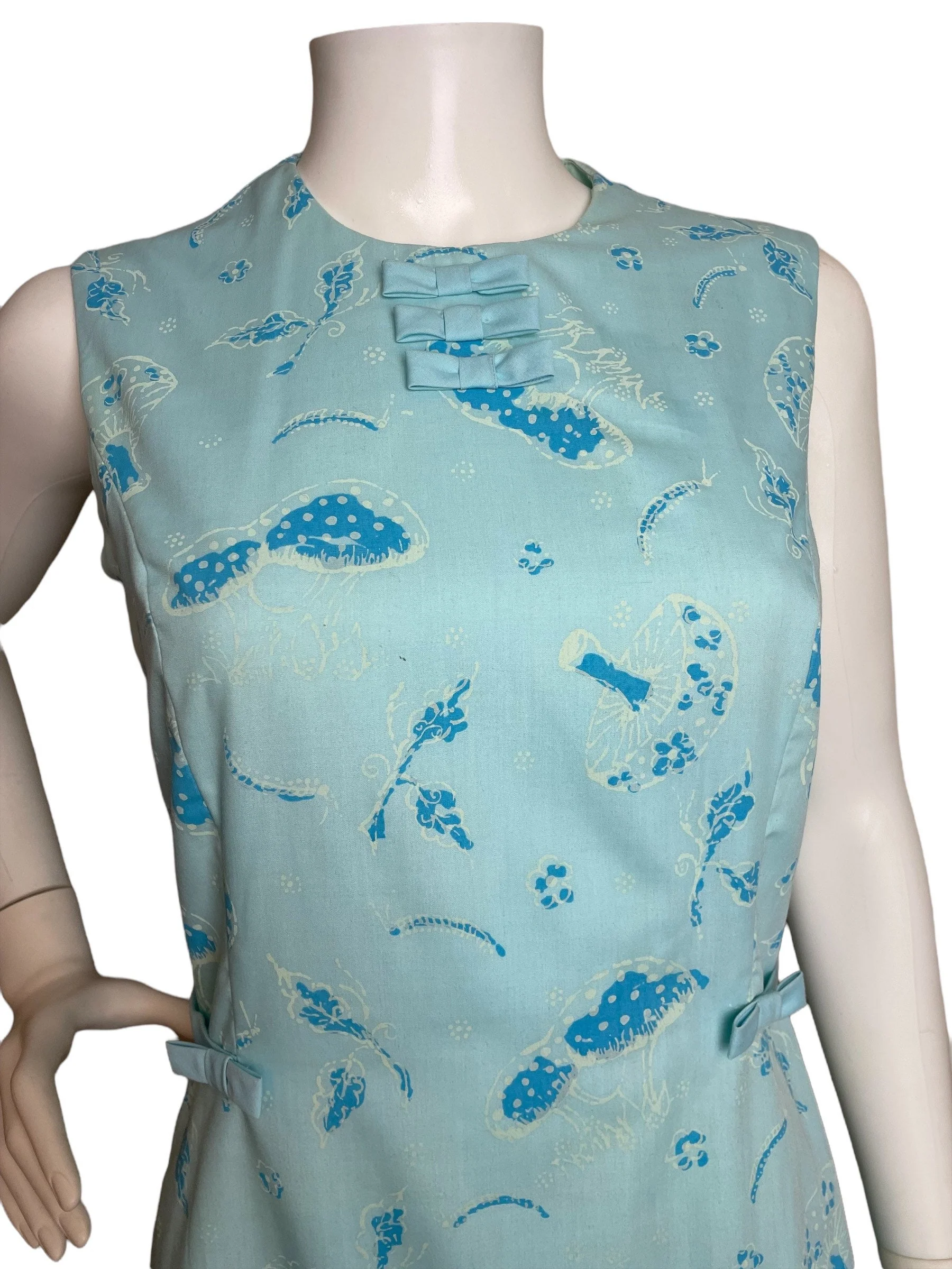 Vintage 70s Blue Mushroom Caterpillar Novelty Print Dress - Image 4