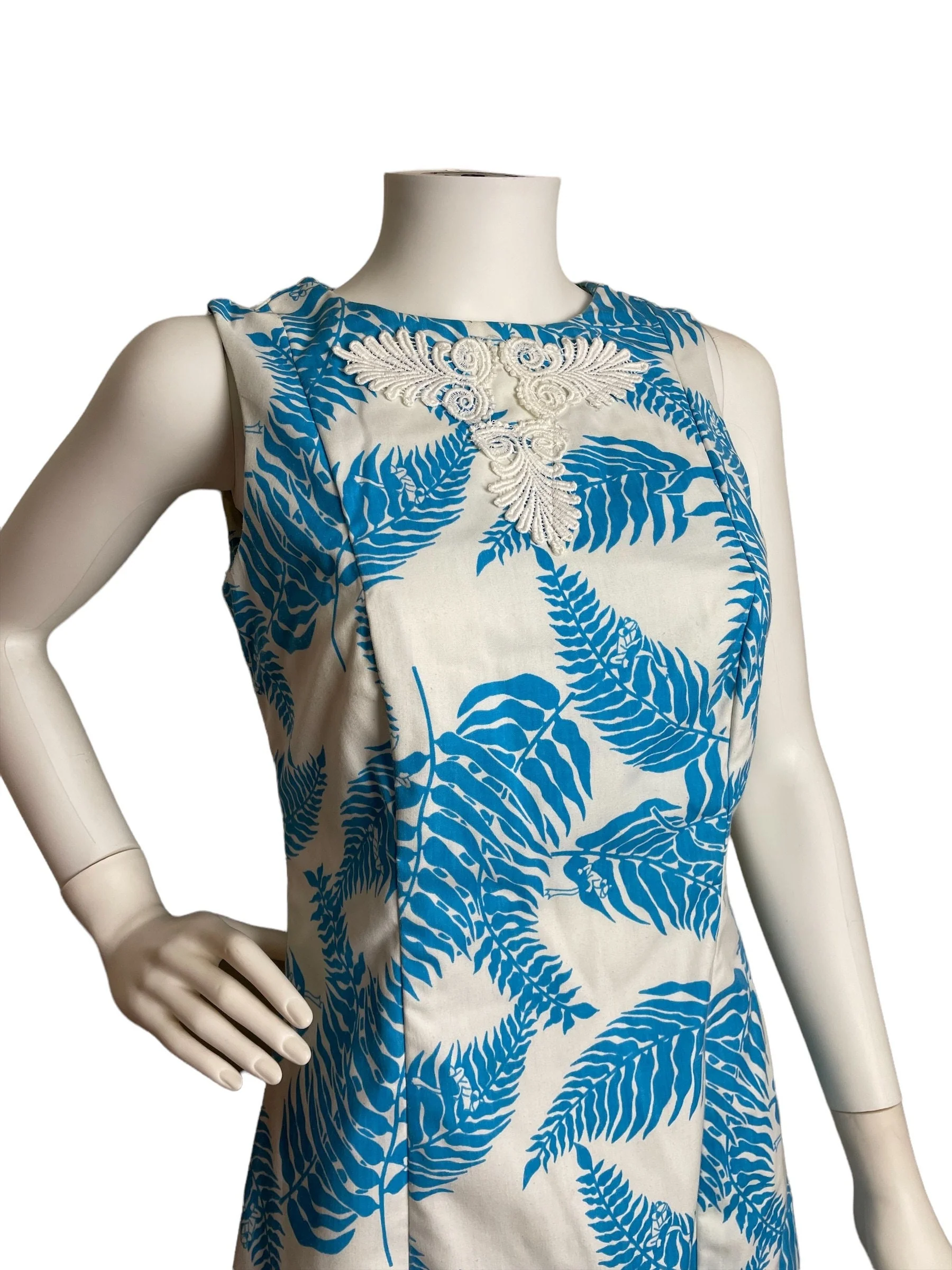 Vintage 70s Blue White Frog Dress Lace Details - Image 3