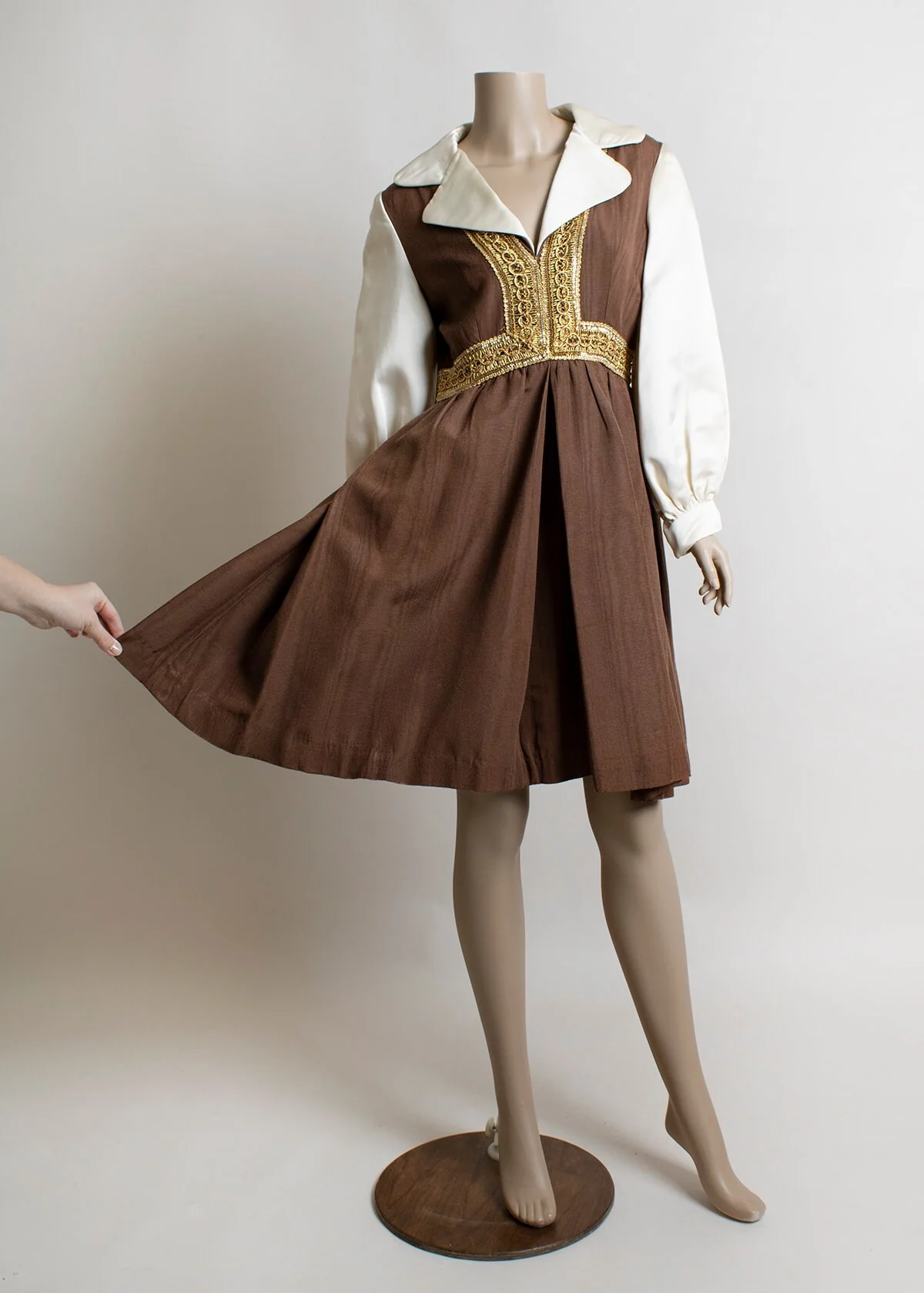 Vintage 70s Boutique Dress - White Satin Sleeves and Gold Trims - Prairie Style Dolly Dress - Designer - Small by Oscar De La Renta - Image 5