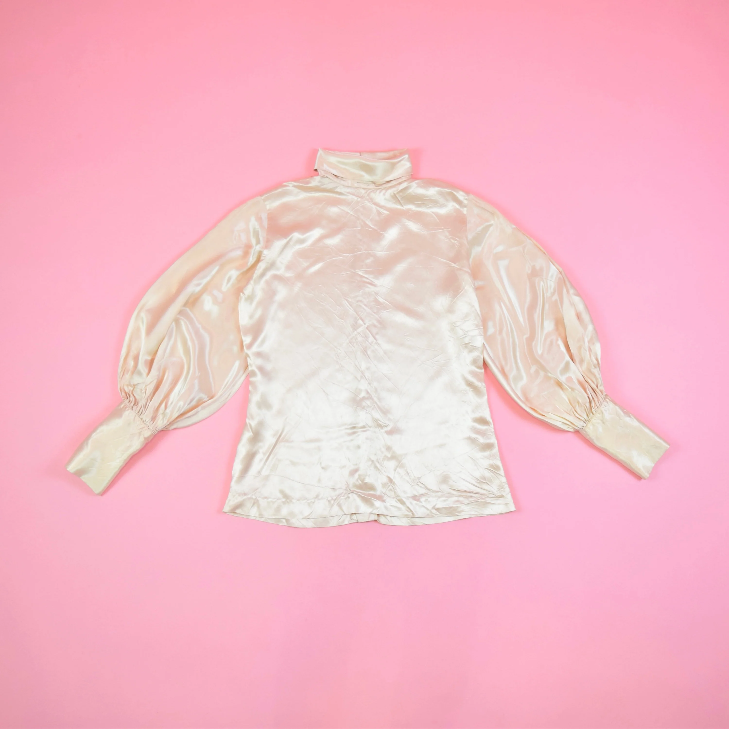 Vintage 70s Champagne Rose Gold Silky Blouse - Image 4