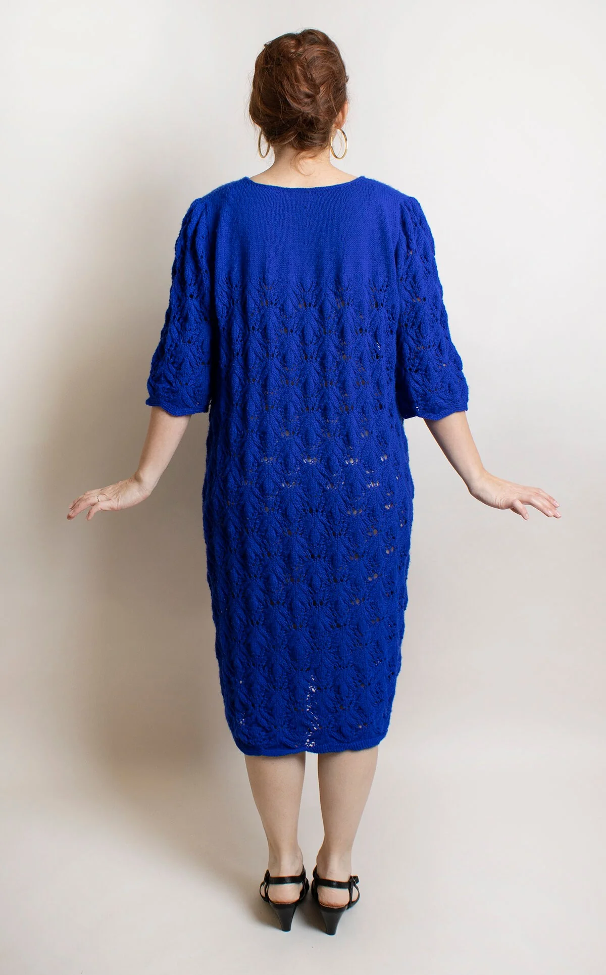 Vintage 70s Crochet Bold Royal Blue Tunic Dress with Half Length Bell Style Sleeve - Image 4
