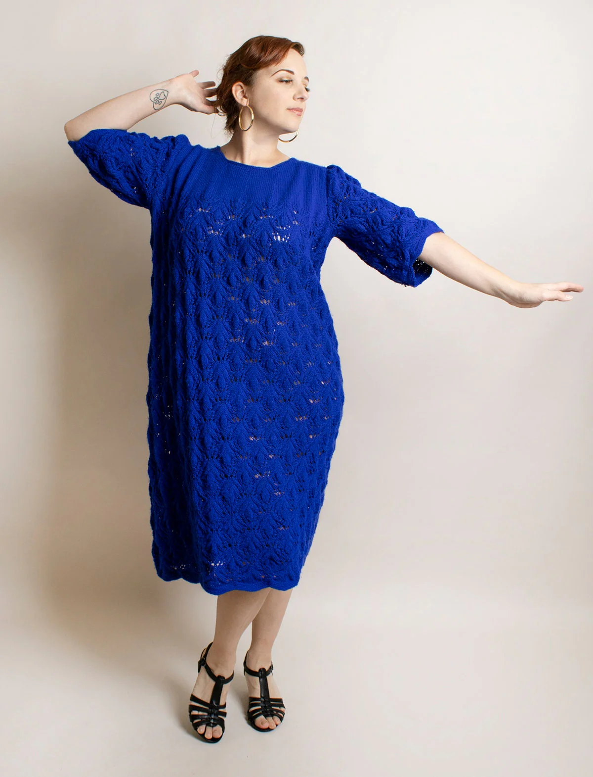 Vintage 70s Crochet Bold Royal Blue Tunic Dress with Half Length Bell Style Sleeve - Image 7