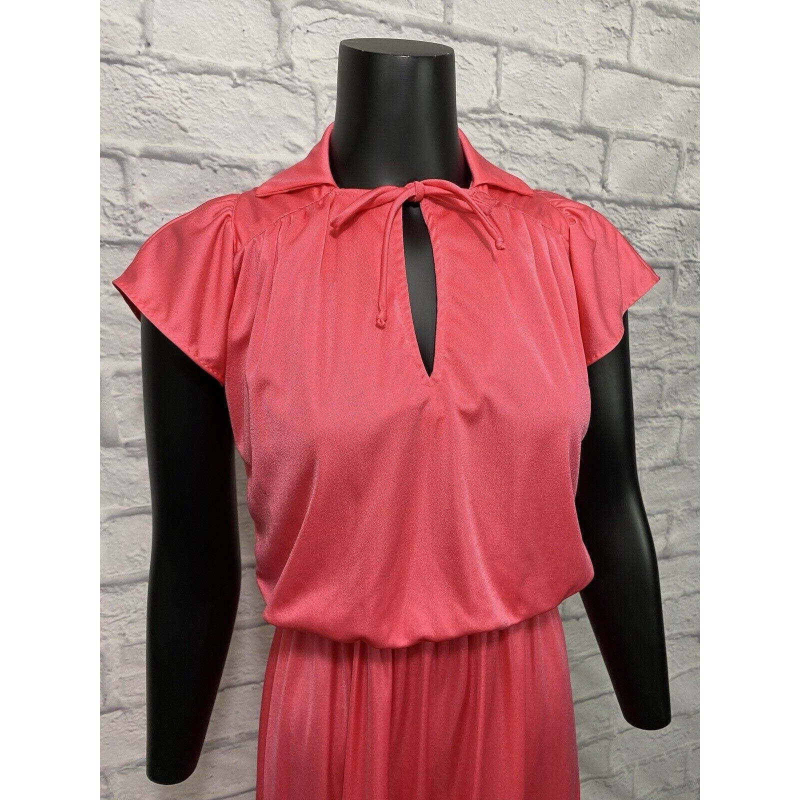 Vintage 70s Disco Nylon Dress Midi Flutter Blouson M Collared Tie Neck - Image 3
