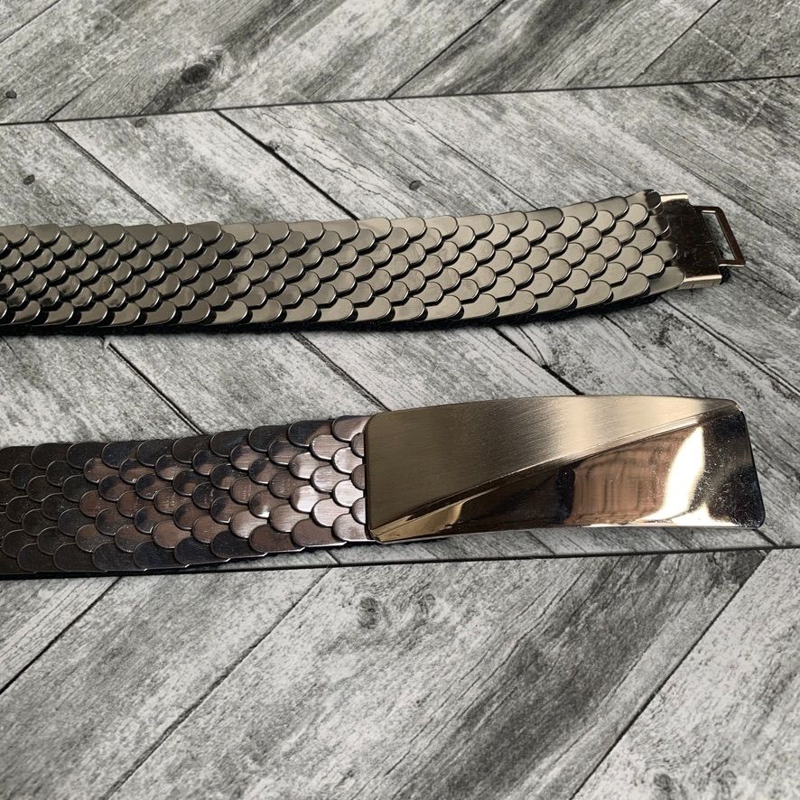 Vintage 70s Disco Women's Silver Black Stretchy Scallop Scales Sequin Belt - Image 8