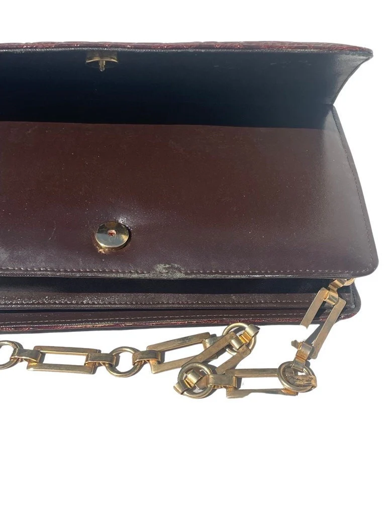Vintage 70s Faux Alligator Vegan Purse Bag Handbag with Matching Coin Purse Wallet Gold Chain Strap Can Be Used As a Clutch - Image 4