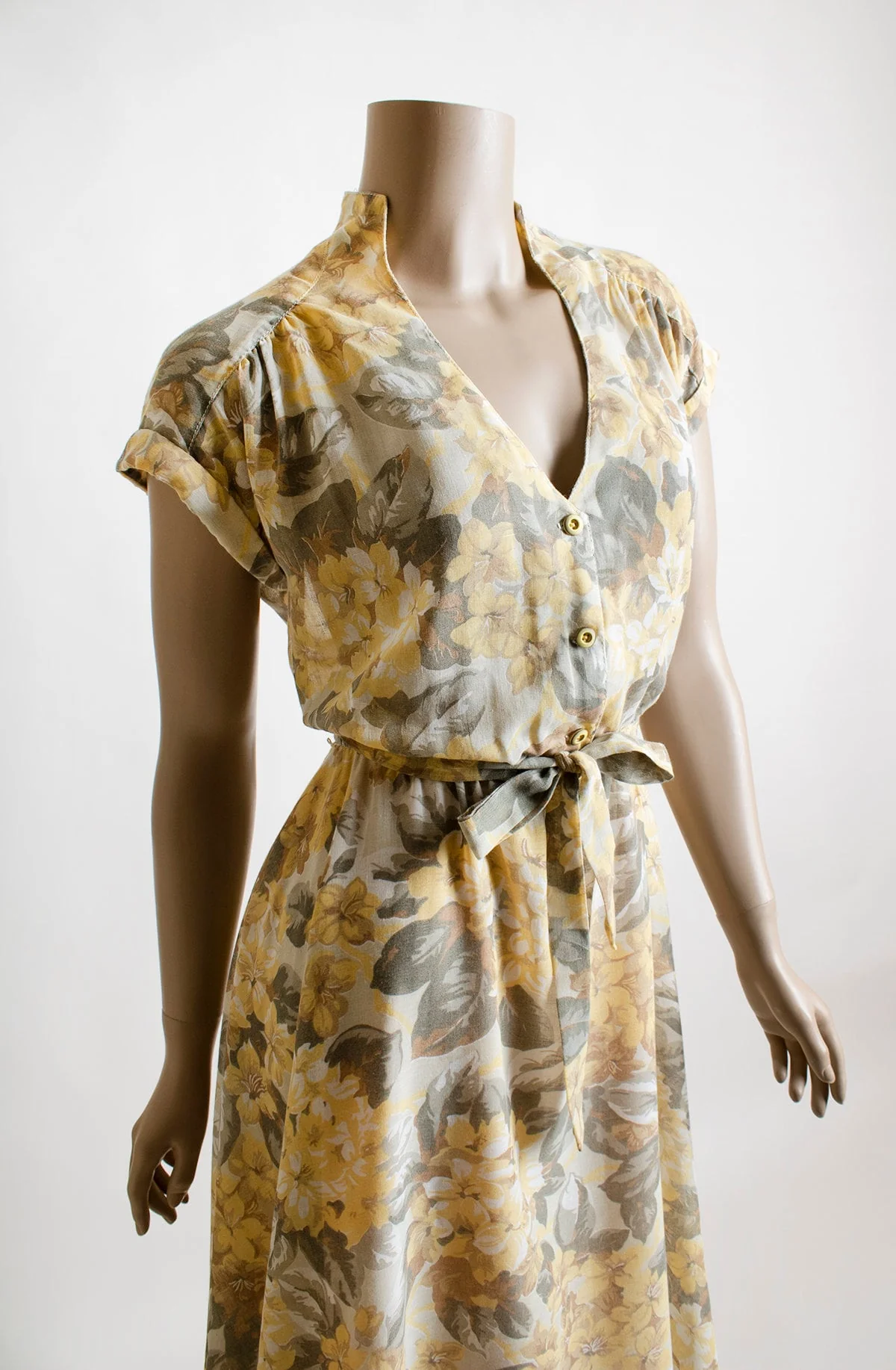 Vintage 70s Floral Lemon Yellow Floral Print Sheer Cotton Day Dress with Gray and White Button Shirtwaist Coco Feminine Small by Coco - Image 5