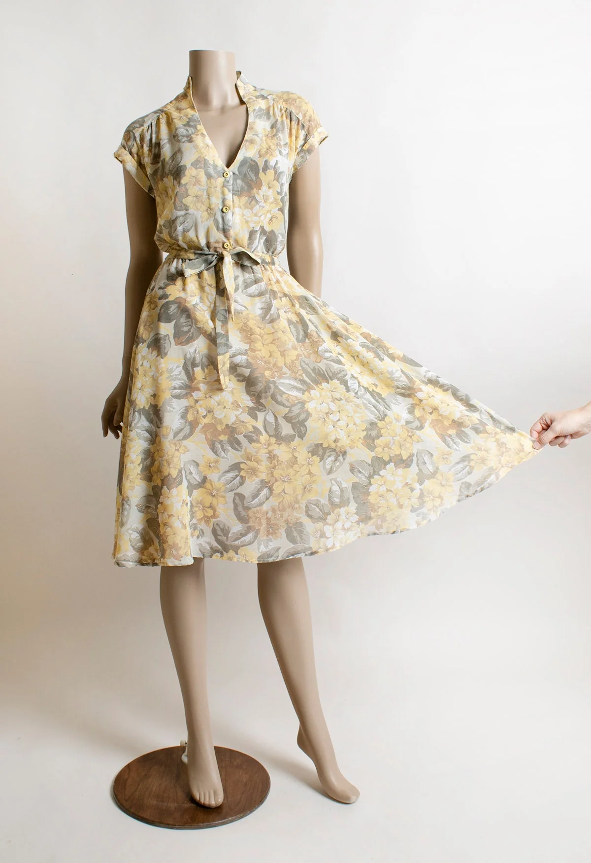 Vintage 70s Floral Lemon Yellow Floral Print Sheer Cotton Day Dress with Gray and White Button Shirtwaist Coco Feminine Small by Coco - Image 9