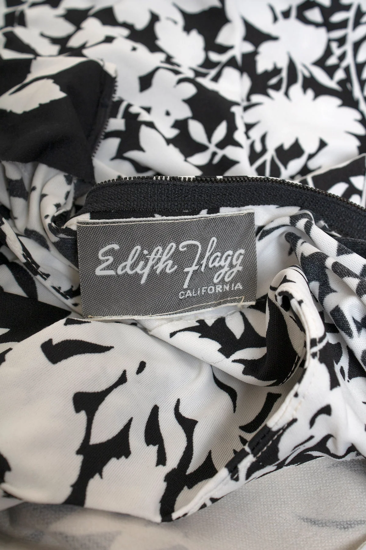 Vintage 70s Floral Maxi Dress Black and White Shadow Op Art Tropical  Floor Length Sleeveless Dress Edith Flagg Medium Large by Edith Flagg - Image 7