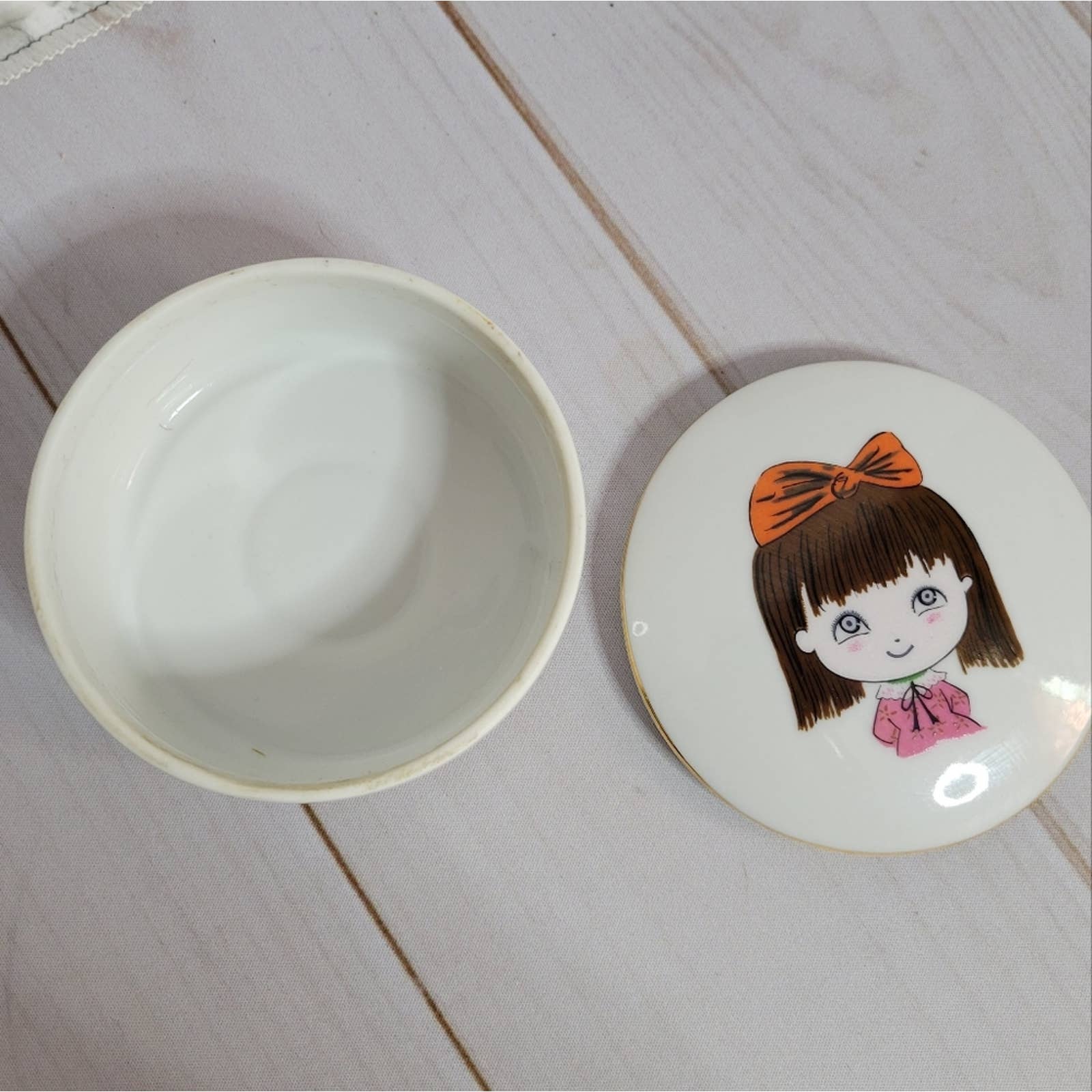 Vintage 70s Glass Kitschy Trinket Dish - Set of 4 - Image 14