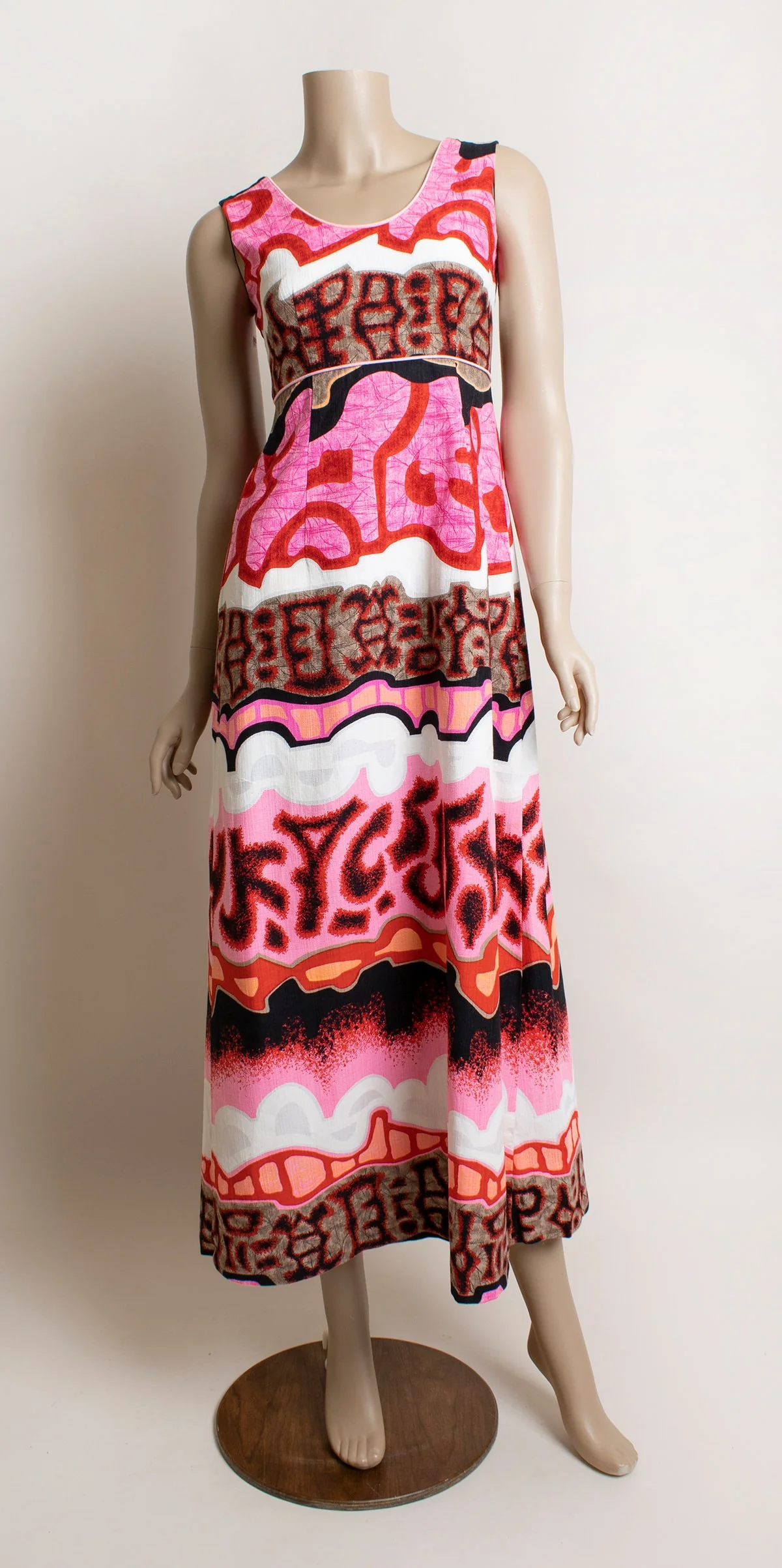 Vintage 70s Hawaiian Maxi Dress - Tropical Abstract Hot Pink Black Floor Length Summer Gown - Barkcloth - Small by Liberty House - Image 4