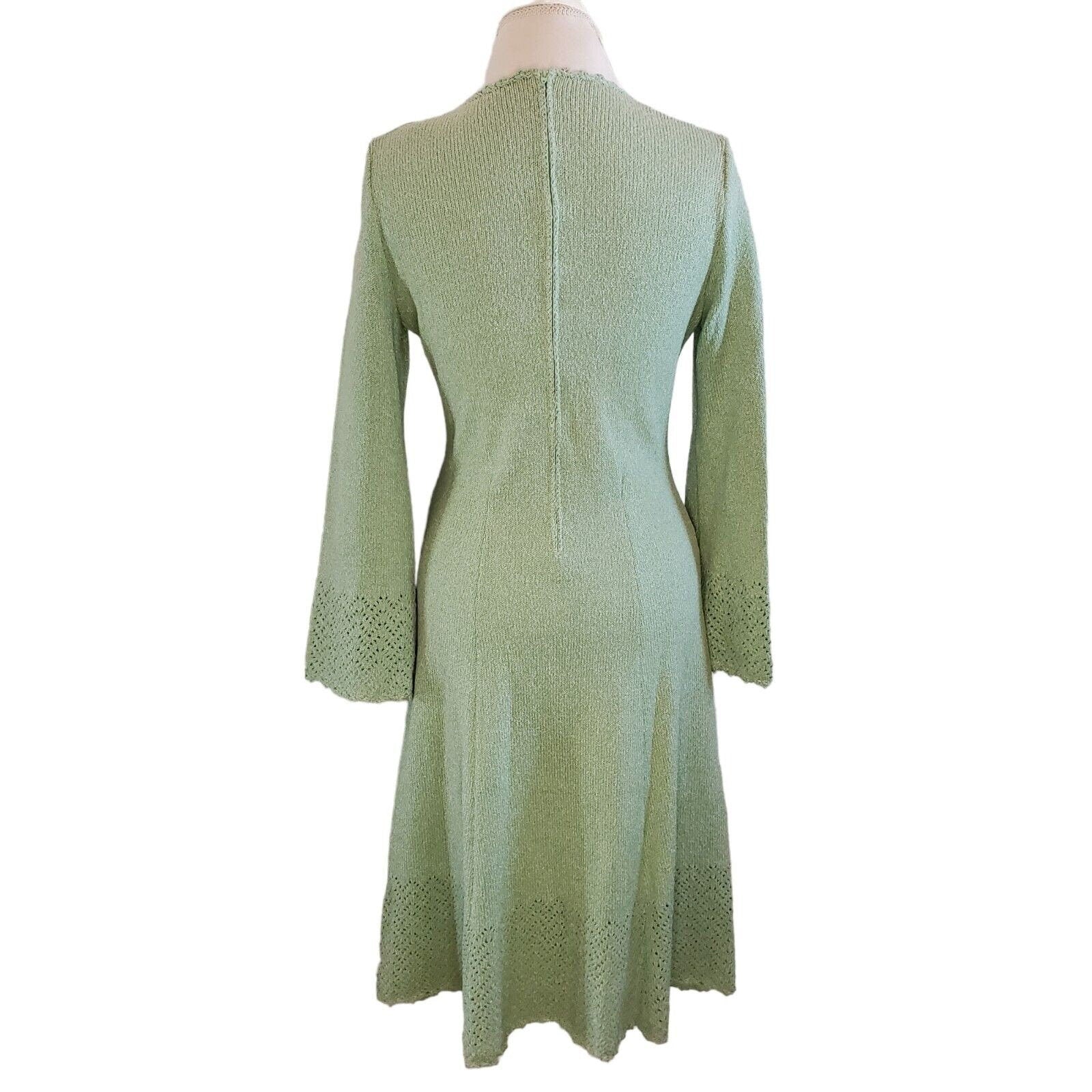 Vintage 70s Knit Green Longsleeve Sweater Dress Midi Flare Sleeve Fit N Flare Size Medium - Image 2