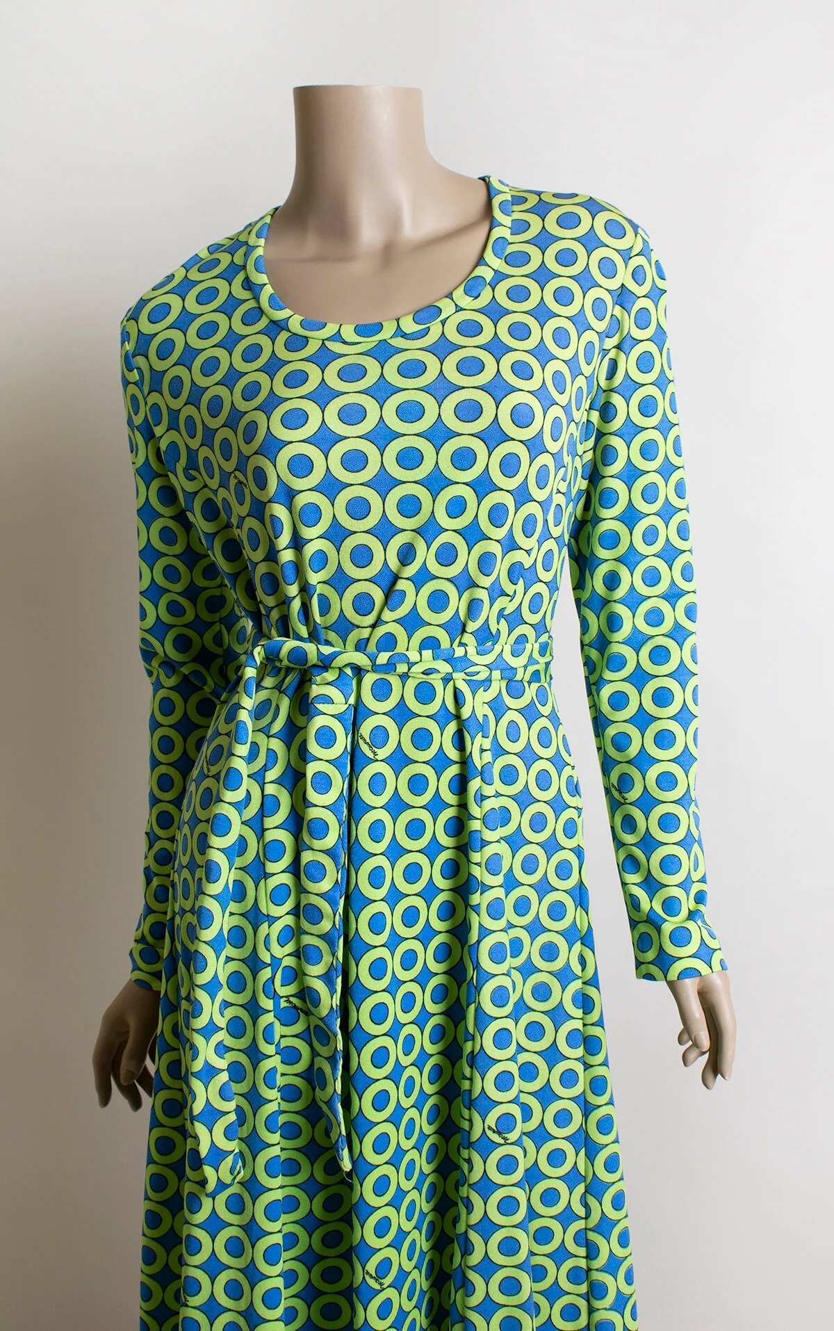 Vintage 70s Lime Green and Blue Bullseye Circle Op Art Print Ring Dress - Stretch Jersey - Medium Large by Maurice - Image 6