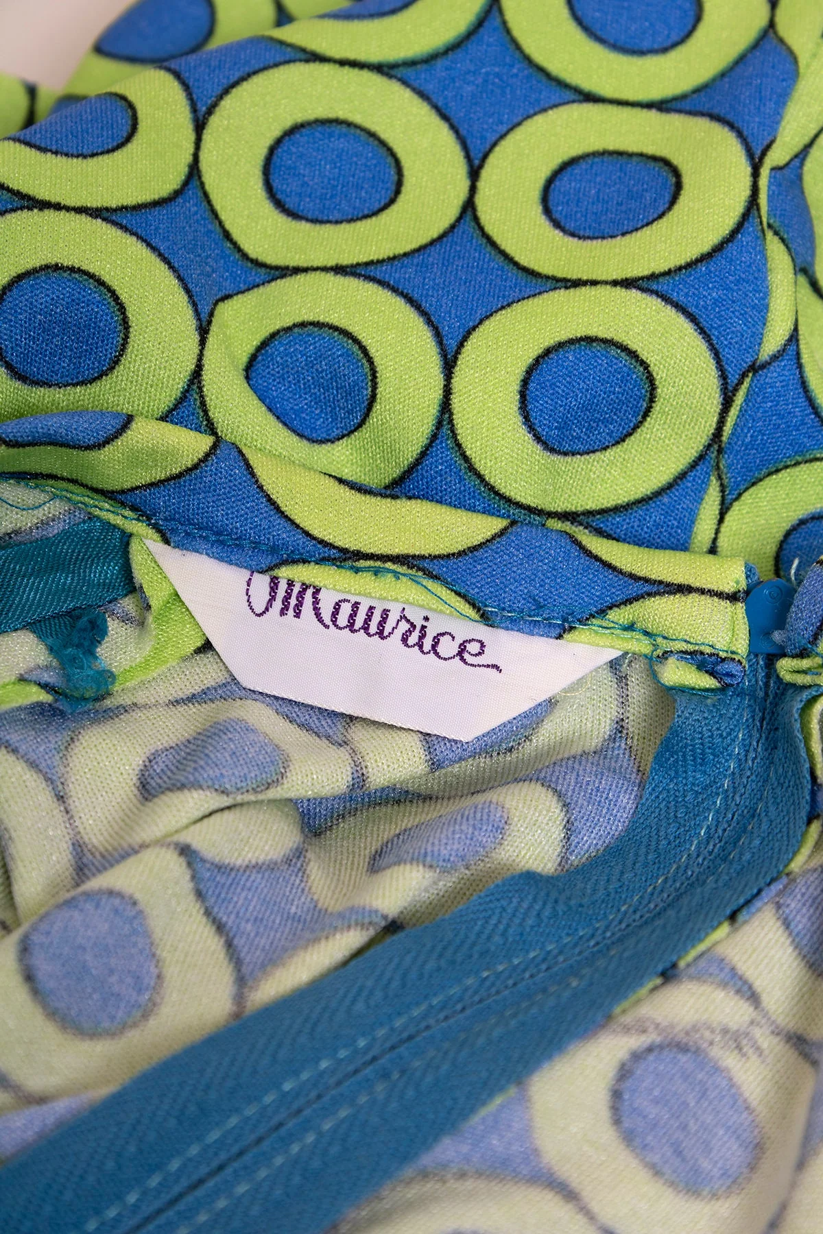 Vintage 70s Lime Green and Blue Bullseye Circle Op Art Print Ring Dress - Stretch Jersey - Medium Large by Maurice - Image 9