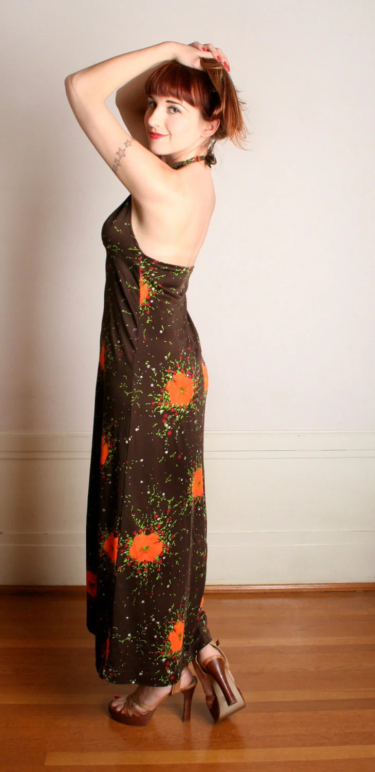 Vintage 70s Maxi Dress - Tangerine Floral Poppy Print Halter Maxi Floor Length Gown Bohemian Festival Brown Autumn - Small Medium - Image 4