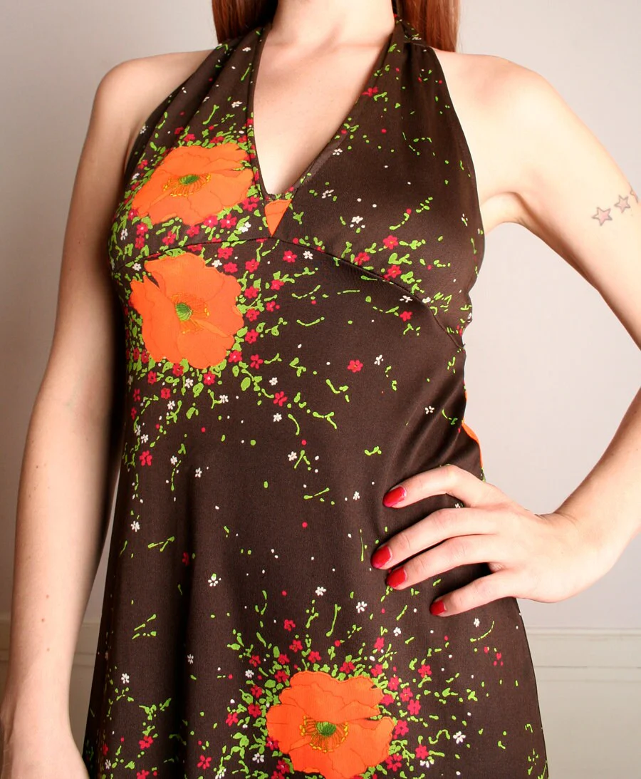 Vintage 70s Maxi Dress - Tangerine Floral Poppy Print Halter Maxi Floor Length Gown Bohemian Festival Brown Autumn - Small Medium - Image 7