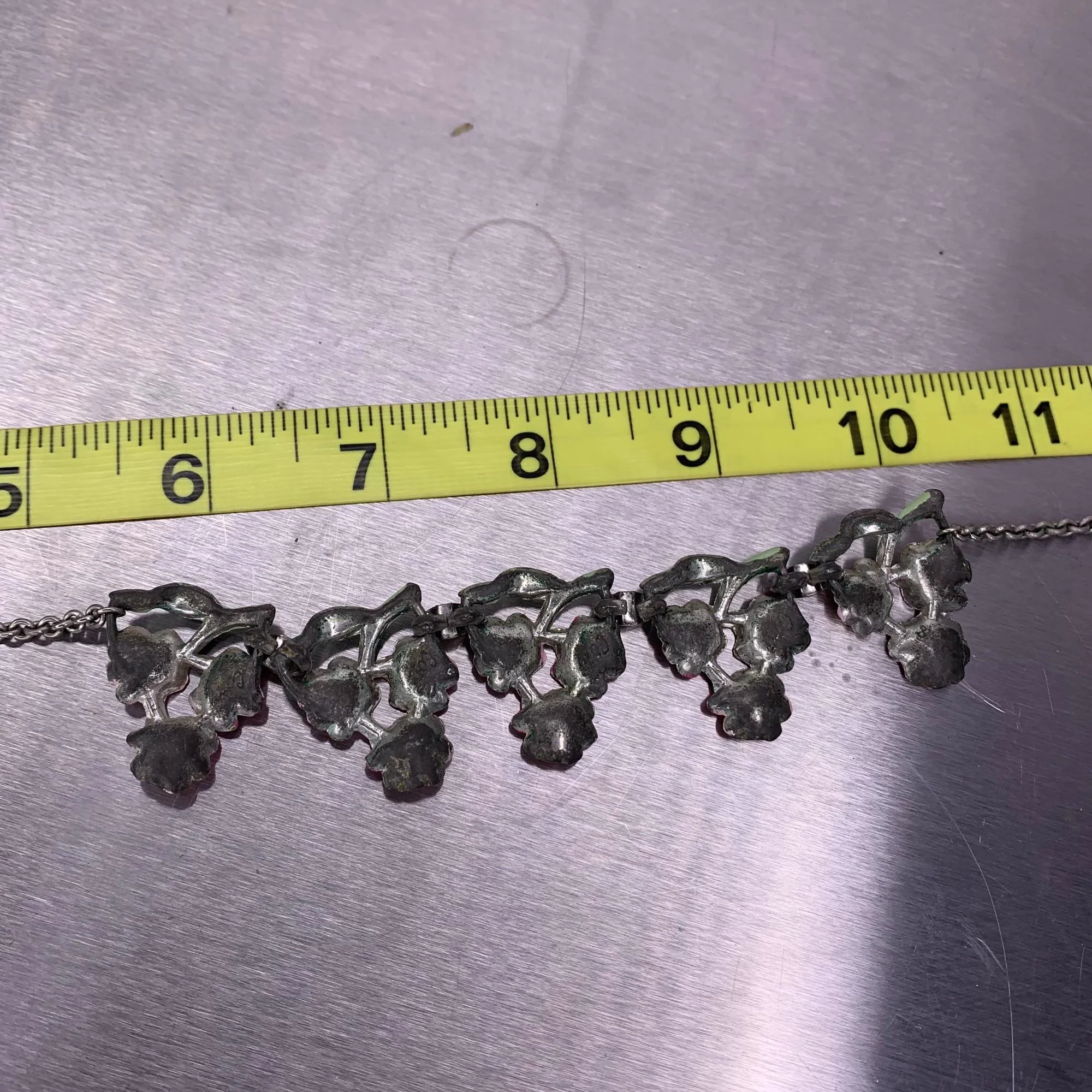 Vintage 70s Metal Floral Cluster Necklace - Image 7