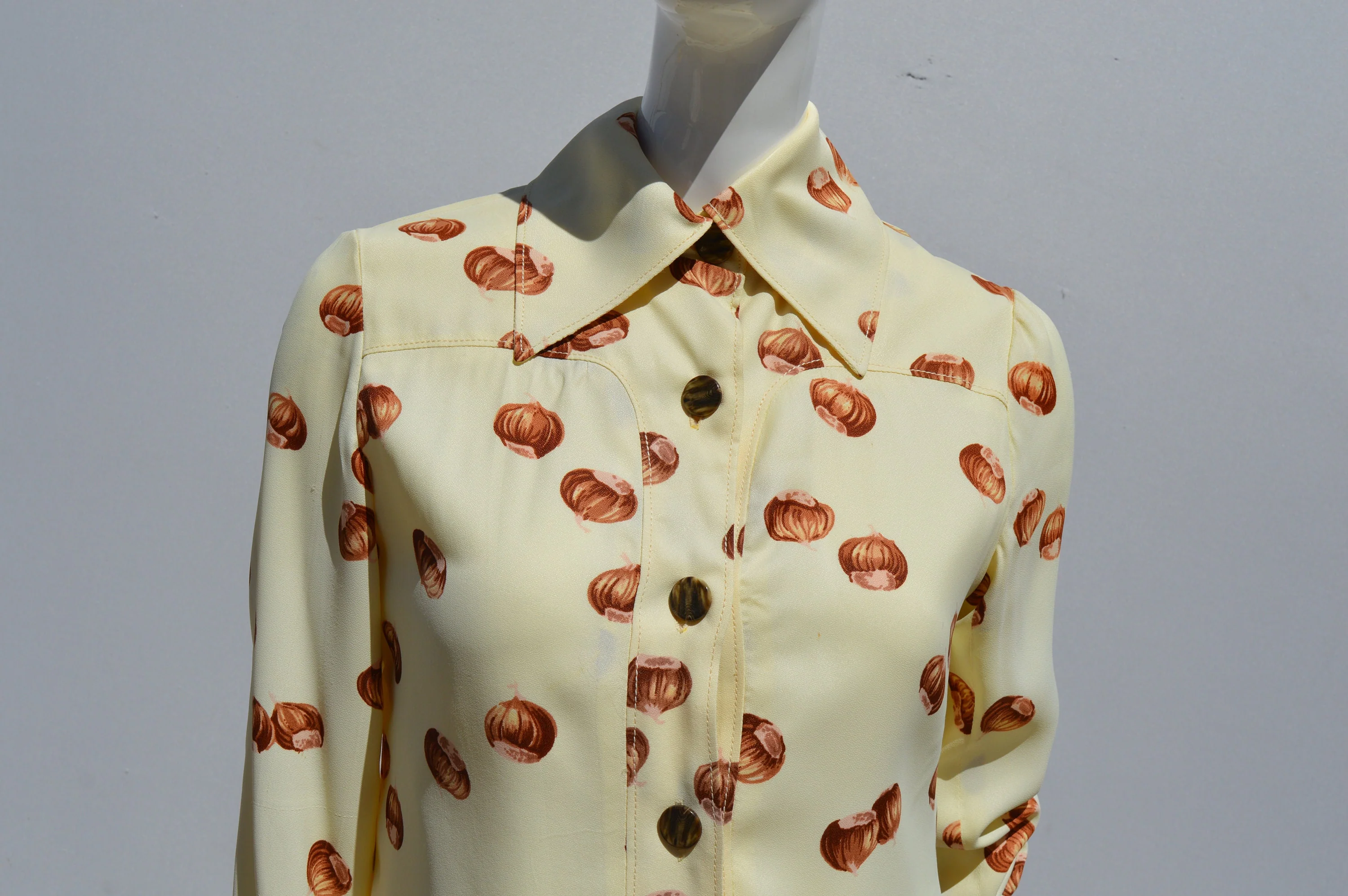 Vintage 70s Novelty Pint Cocktail Dress Size M Shirtdress One of The Kind Print Mid Century Americana by Chestnuts - Image 6