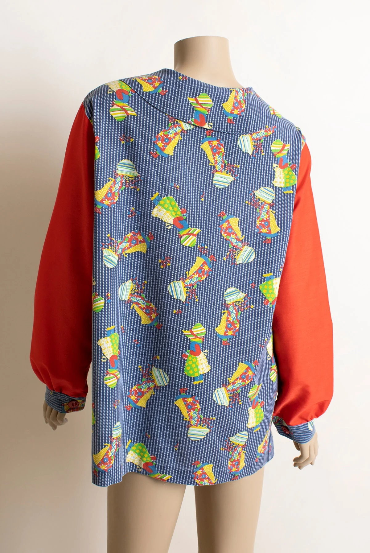 Vintage 70s Novelty Print Blouse - Little Prairie Farm Girl In Bonnet - Red White Blue Striped Button Up Maternity Blouse Shirt Tunic - Image 2
