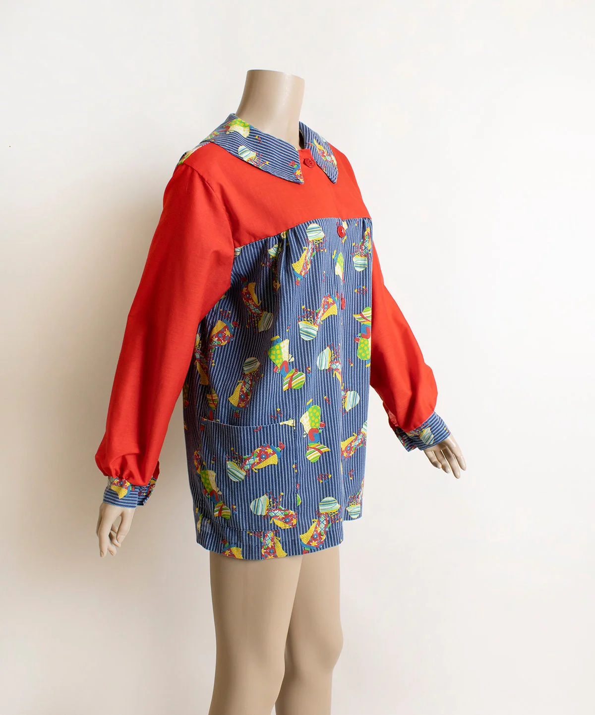 Vintage 70s Novelty Print Blouse - Little Prairie Farm Girl In Bonnet - Red White Blue Striped Button Up Maternity Blouse Shirt Tunic - Image 4